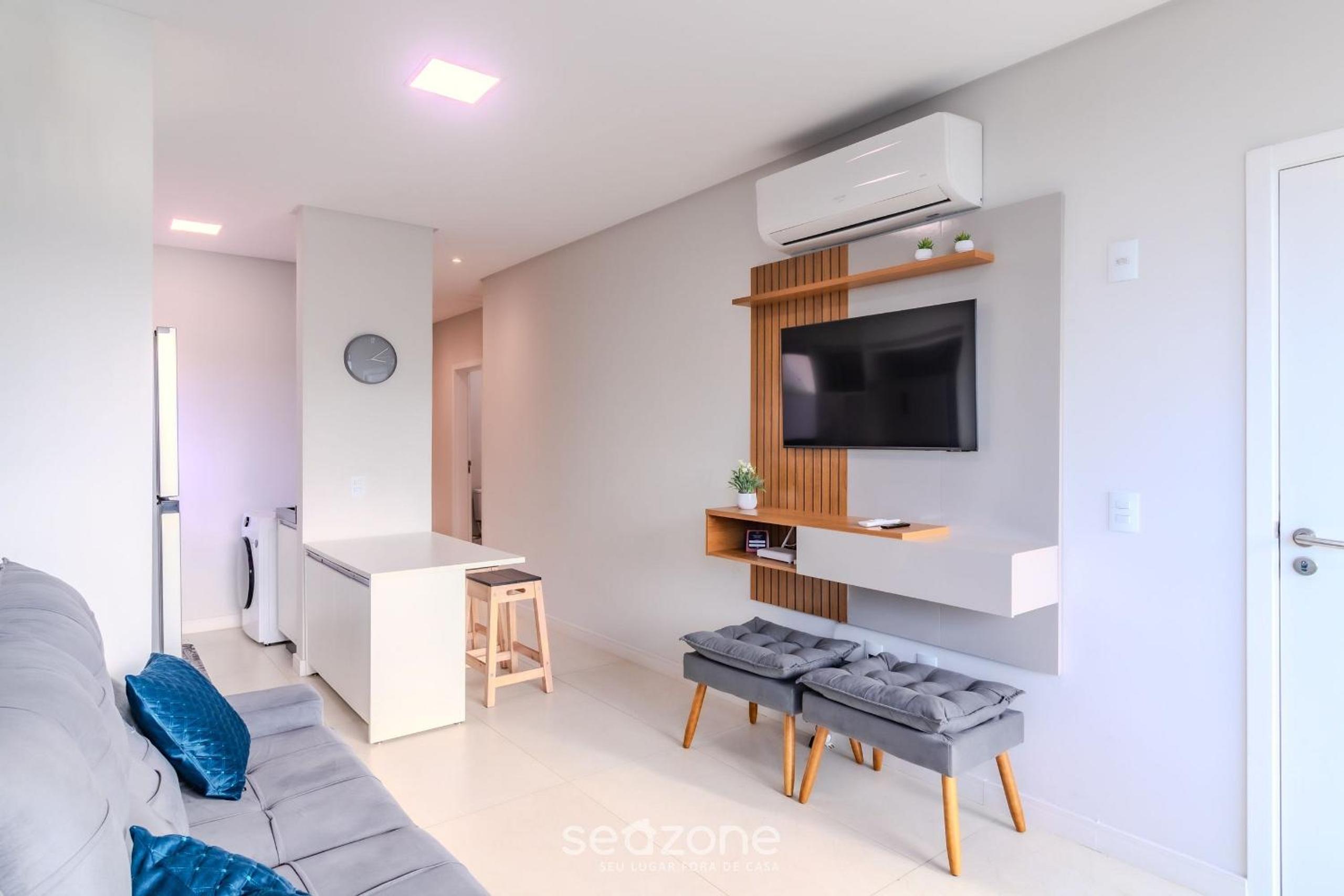 Apartment photo 2