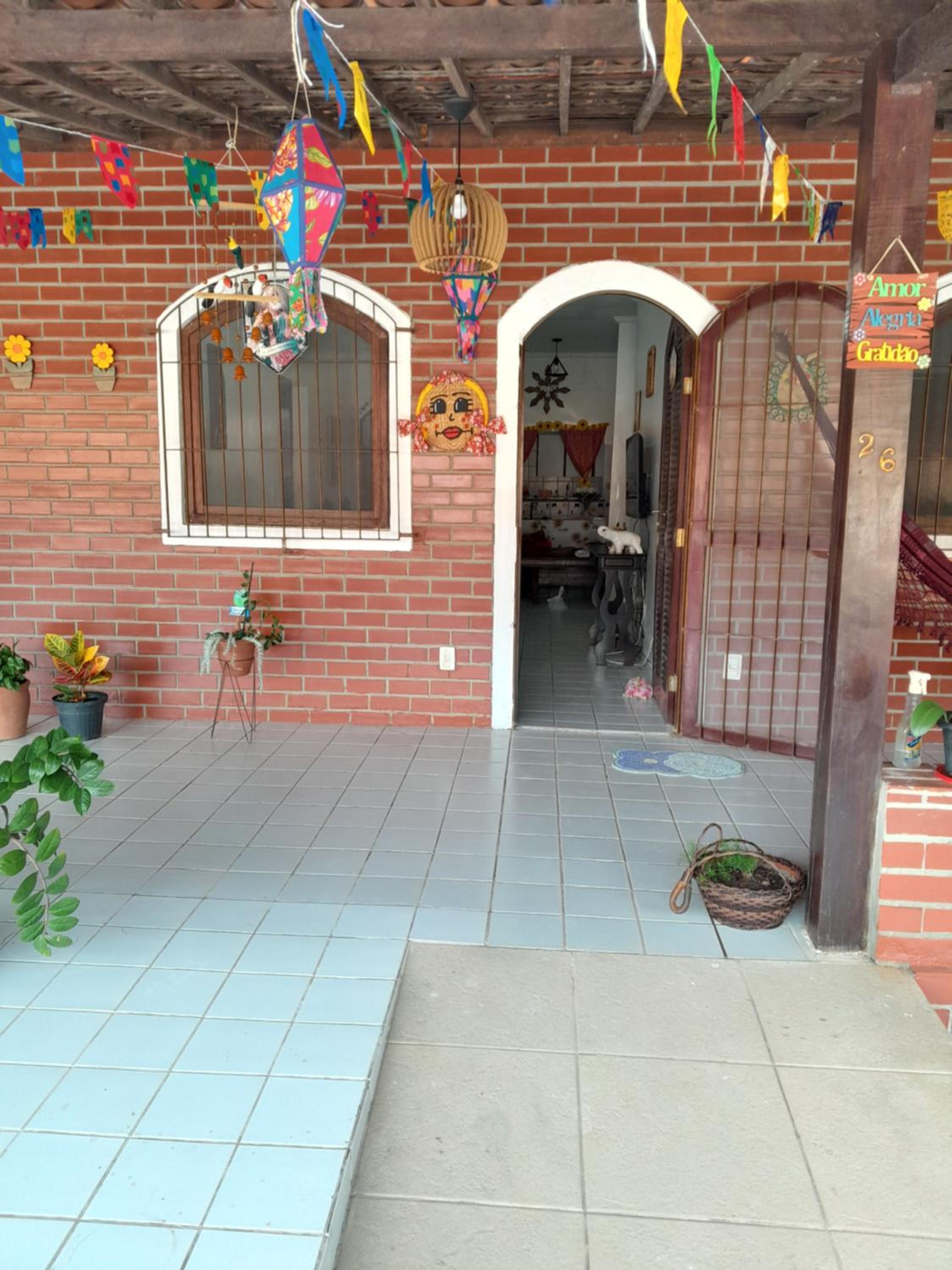 Four-Bedroom House photo 3