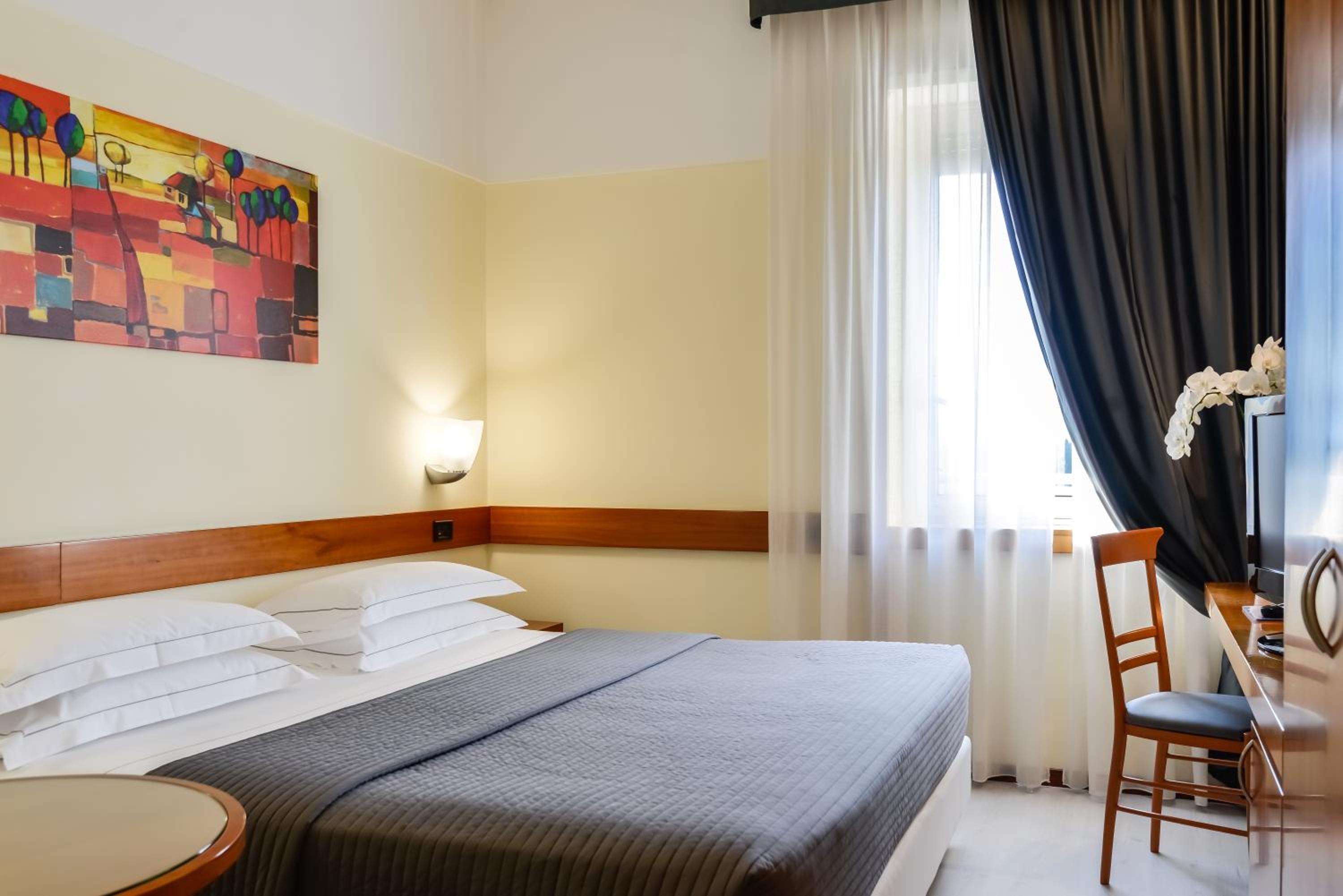 Standard Triple Room - Photo 3
