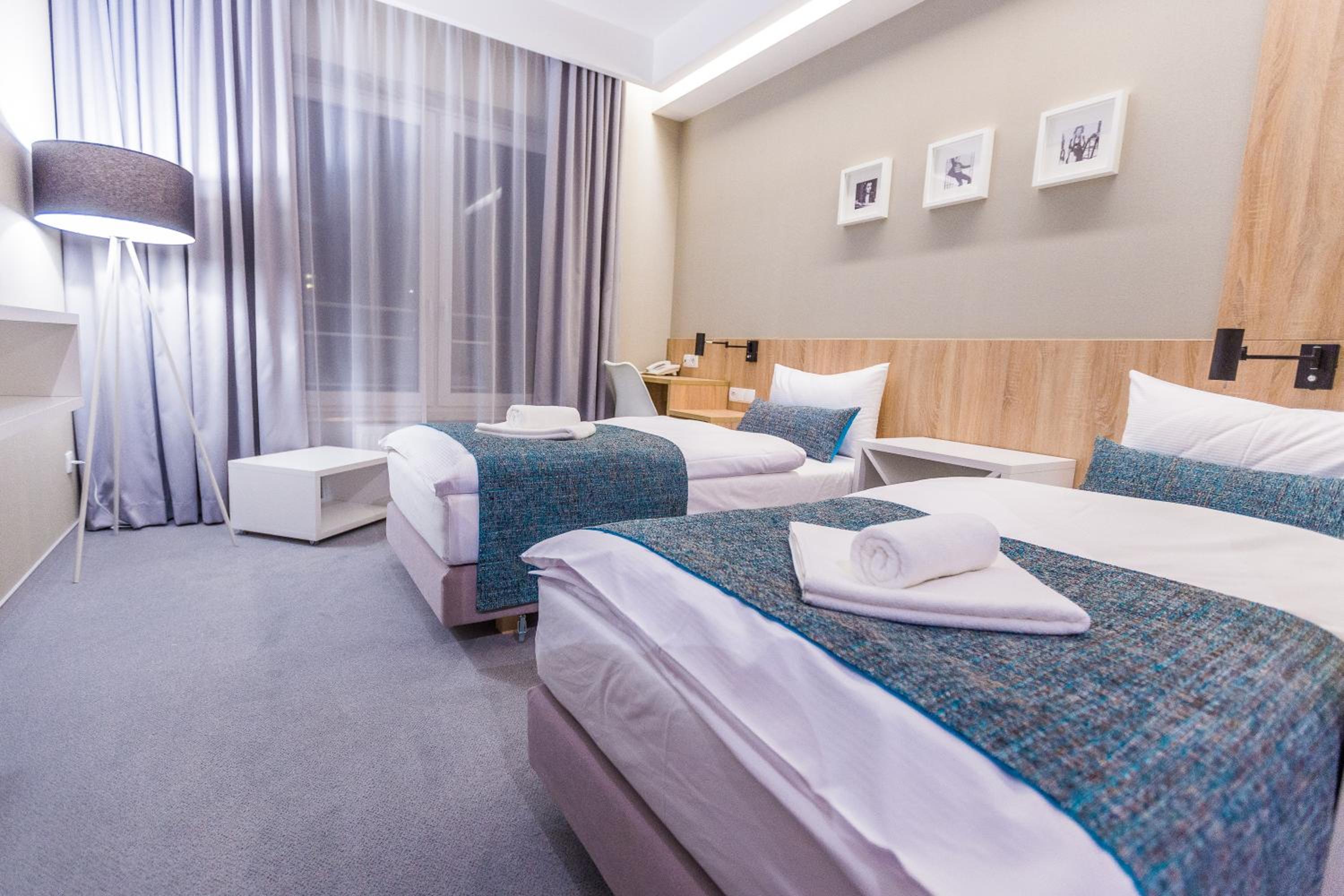 Standard Double or Twin Room photo 2