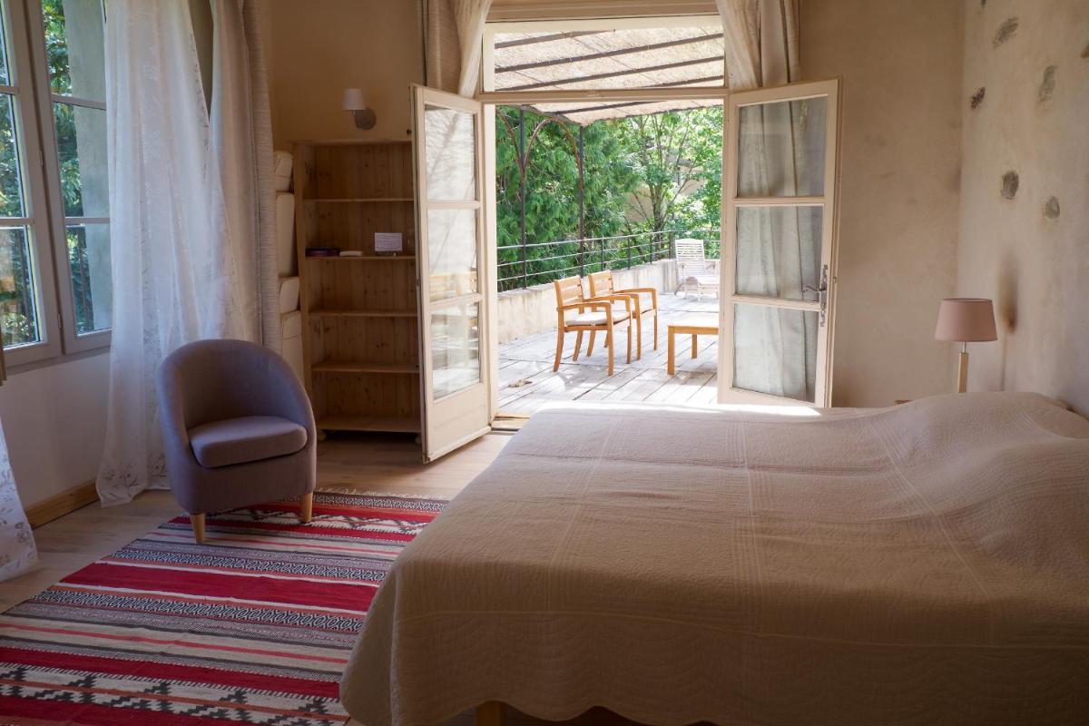 Family Room with Terrace photo 3