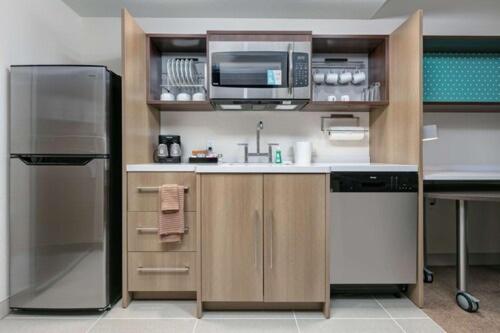 King Studio Suite - Hearing Access - Photo 4