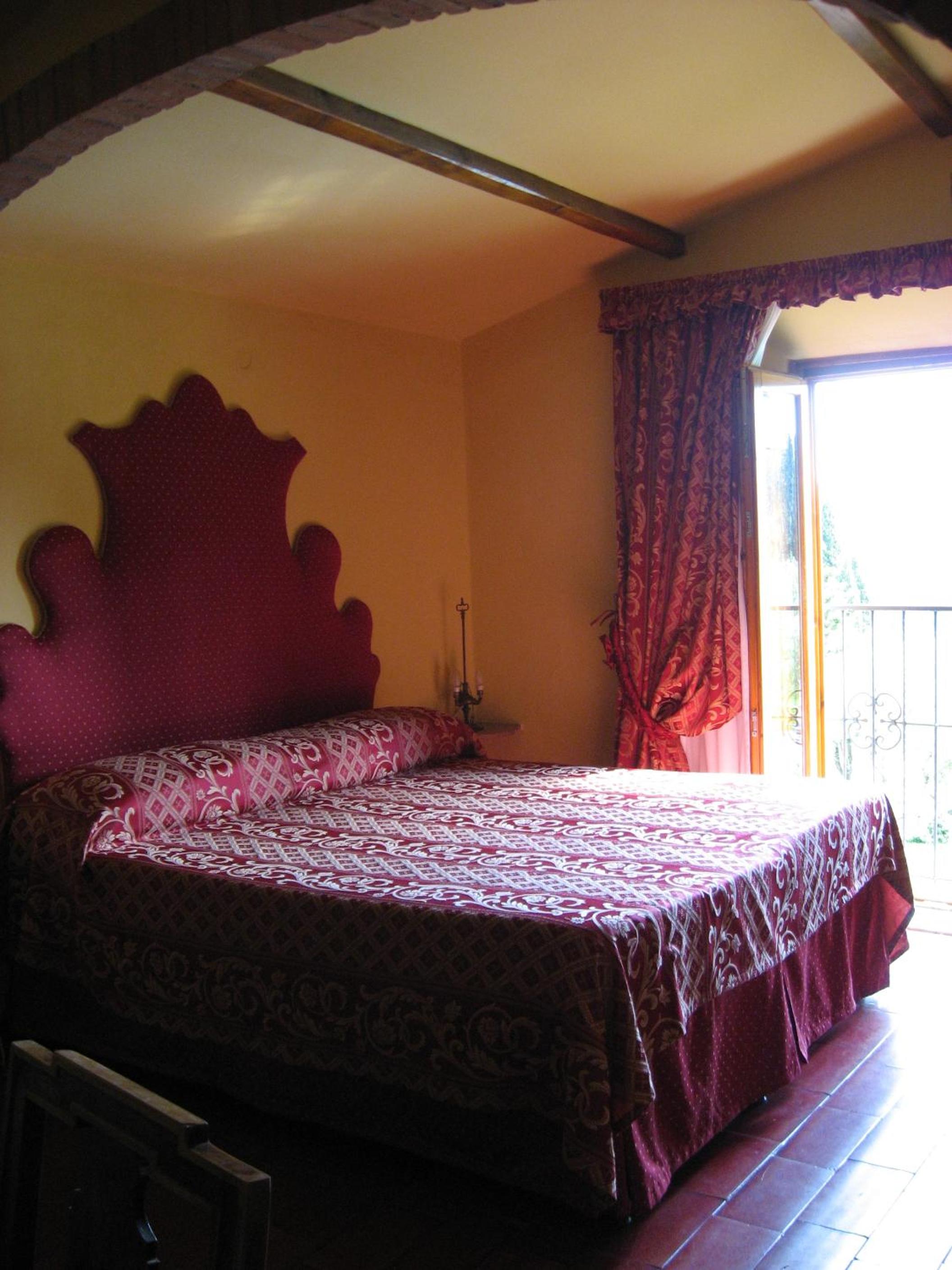 Classic Double or Twin Room - Photo 4