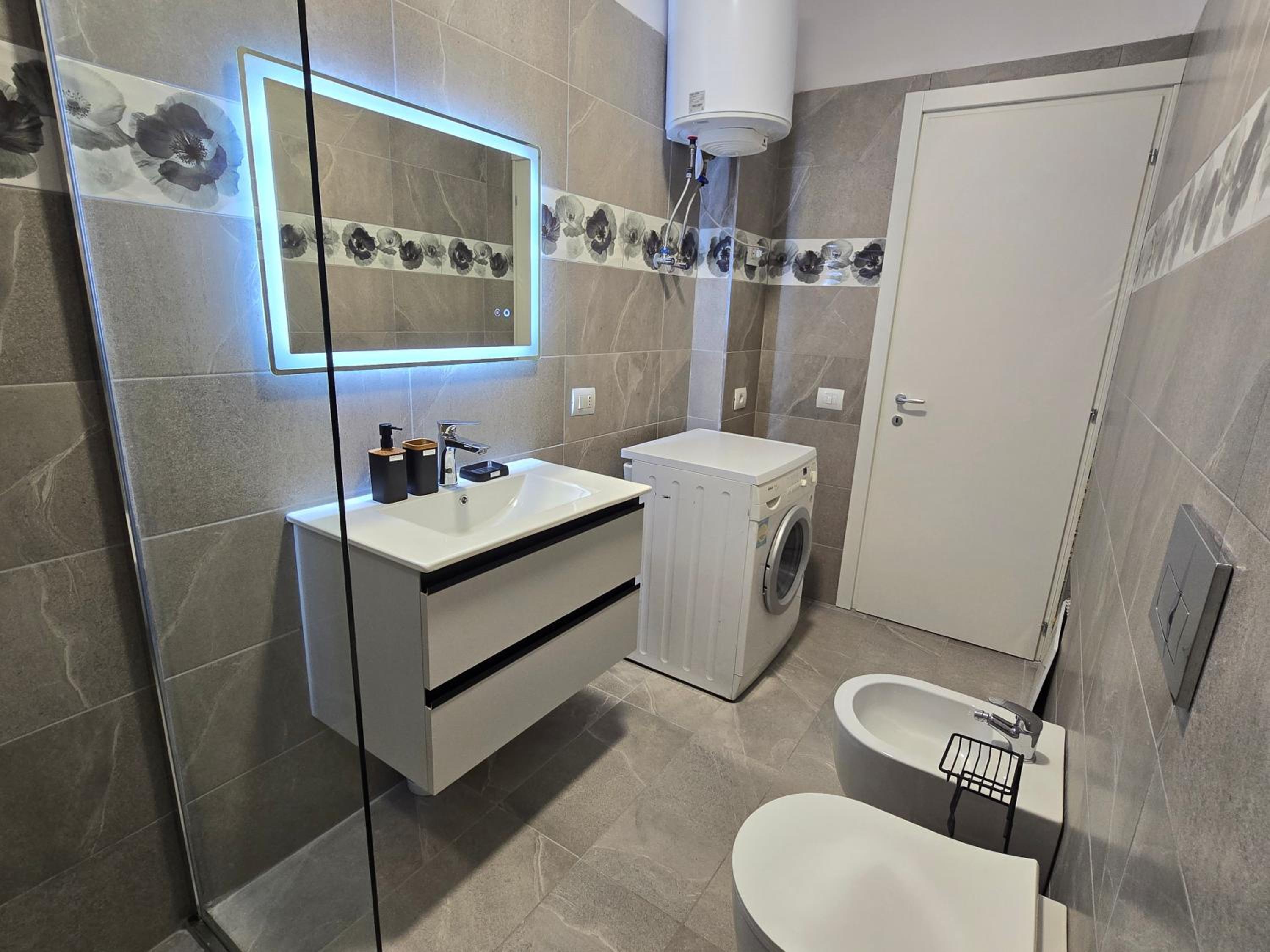 One-Bedroom Premier Apartment