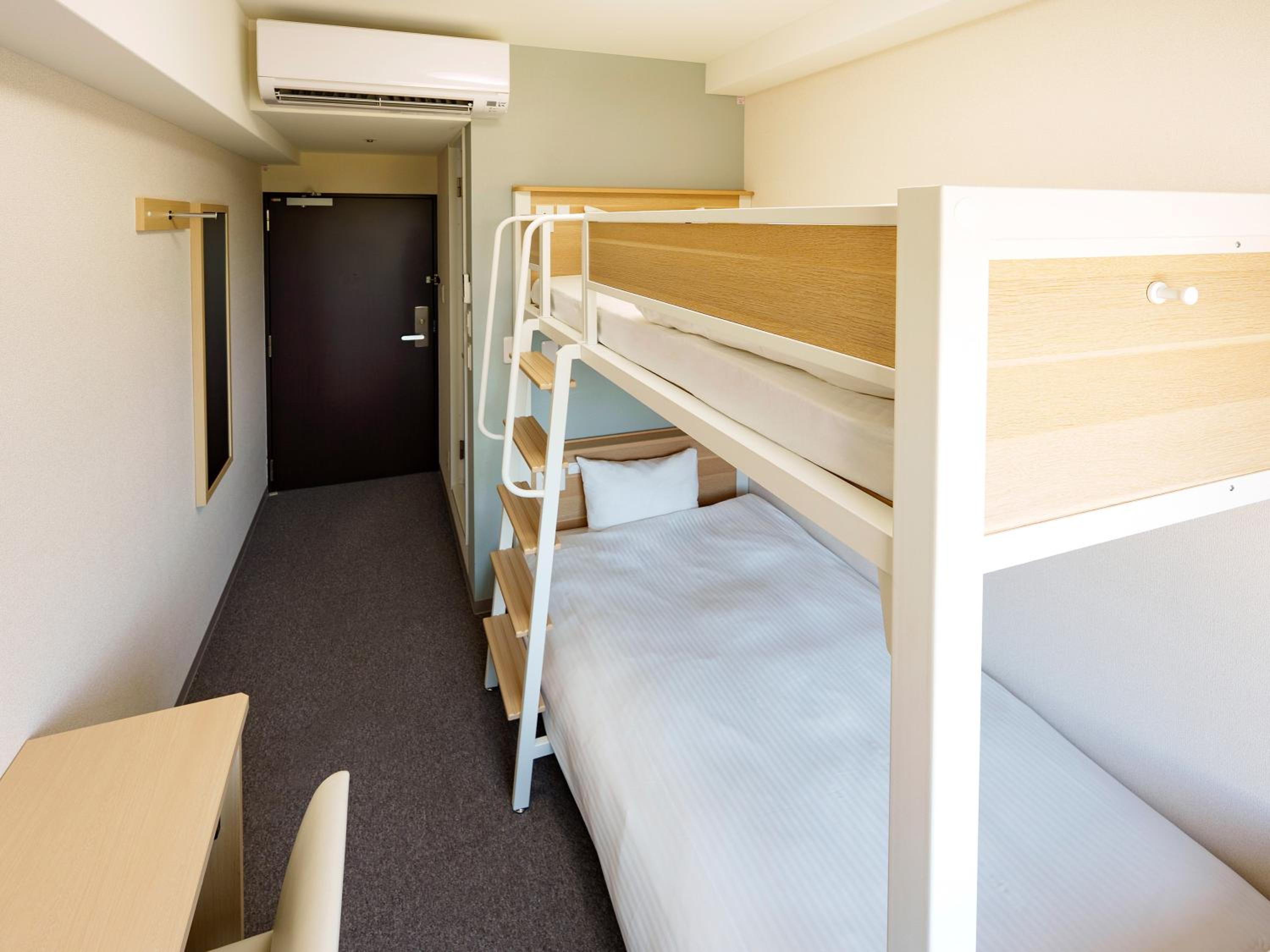 Standard Twin Loft Bed Non-Smoking - Photo 3