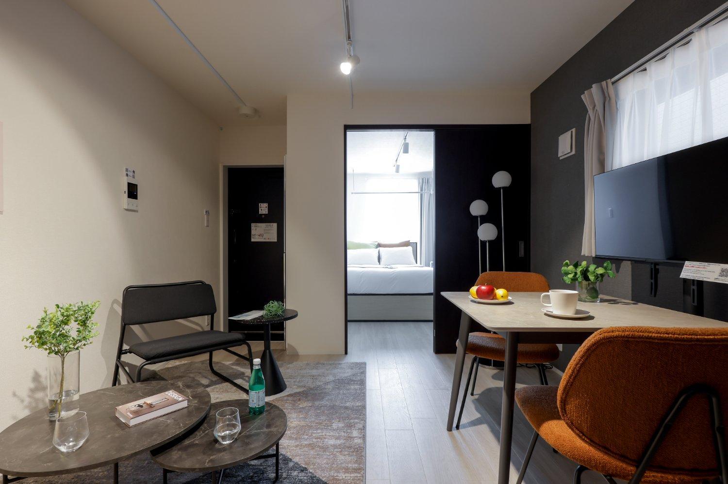 One-Bedroom Apartment photo 1