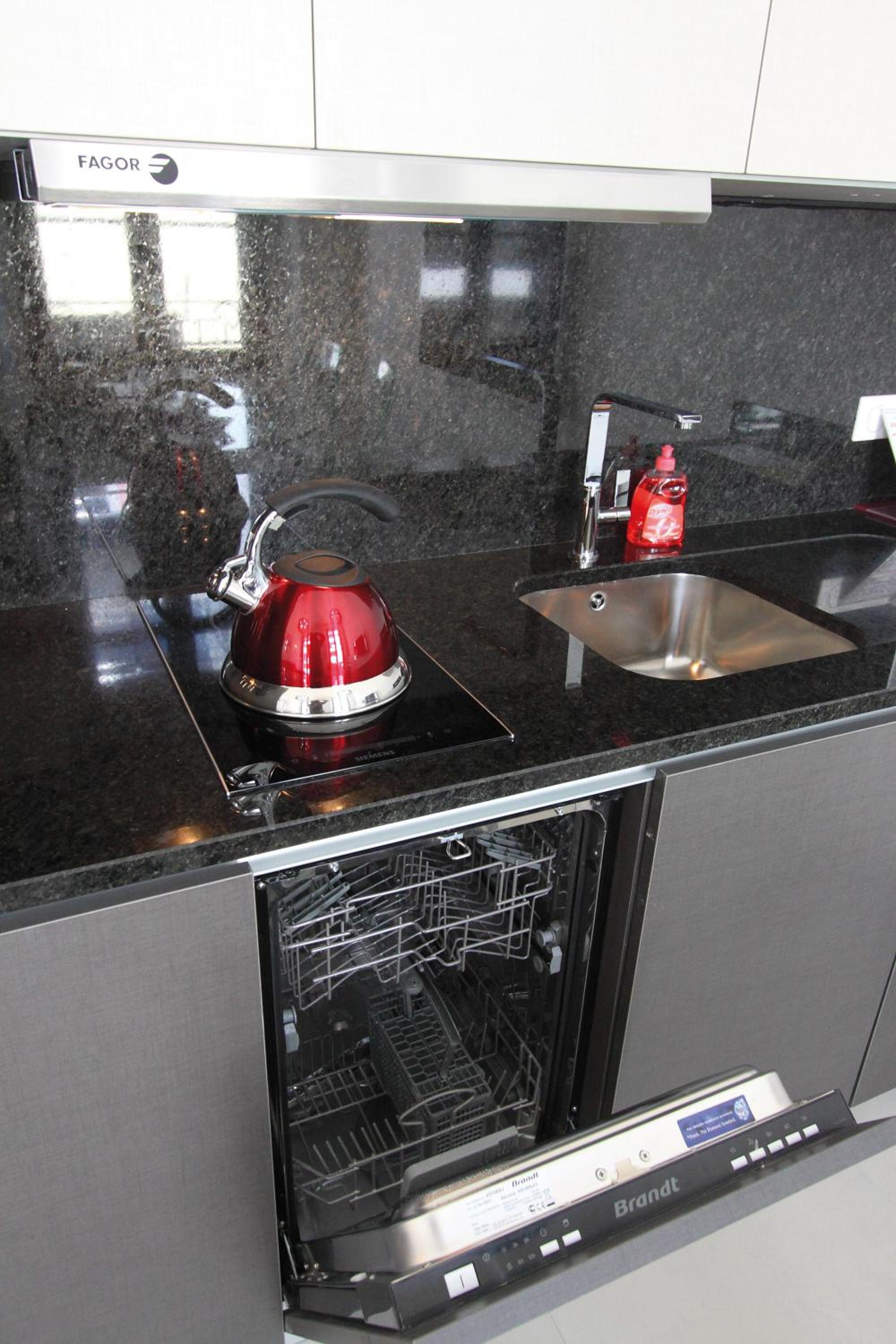 Two-Bedroom Apartment at Villa Annette (hotel annex) - Photo 5