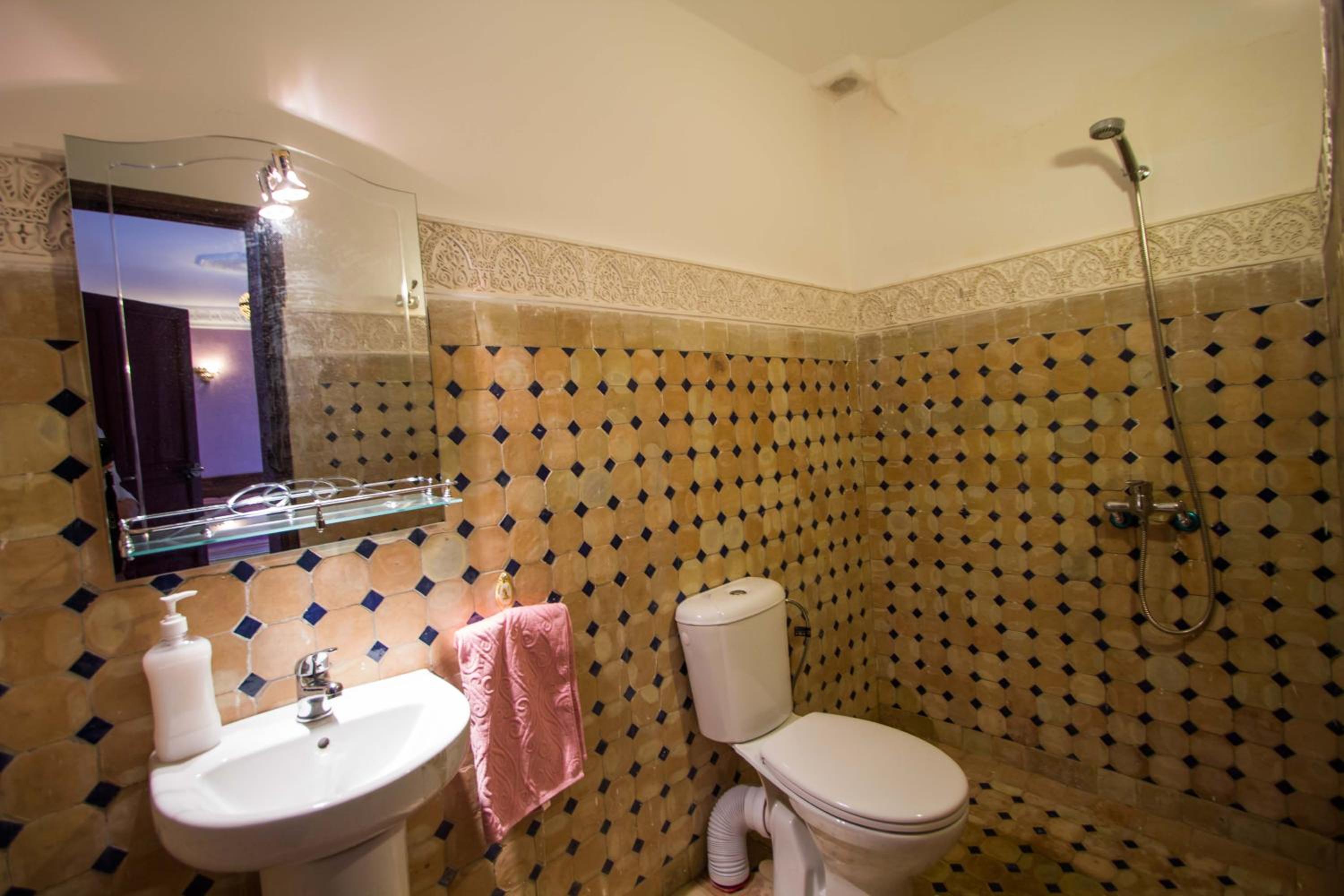 Single Room photo 3