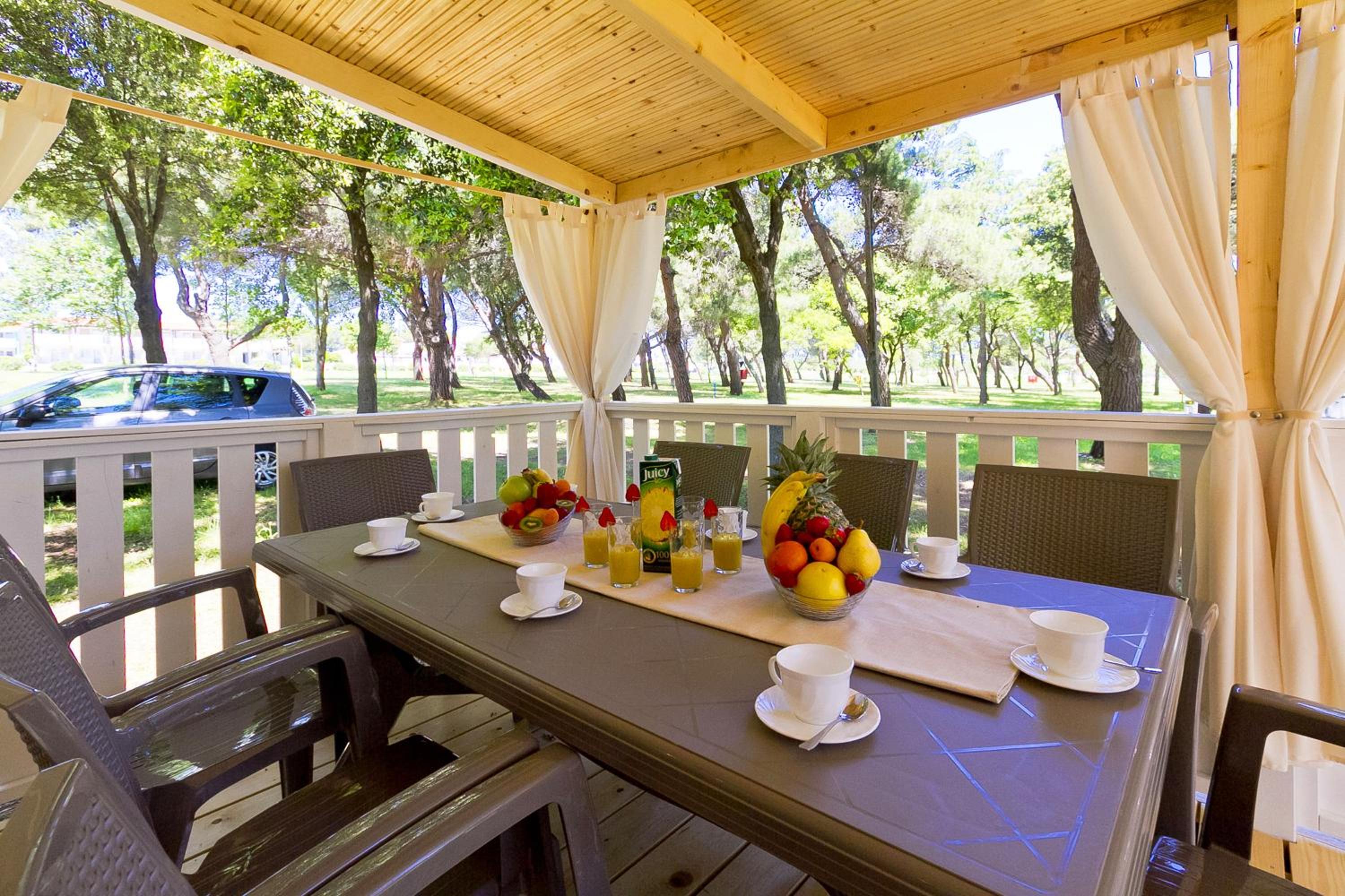 Comfort Three-Bedroom Mobile Home Gardenia photo 2