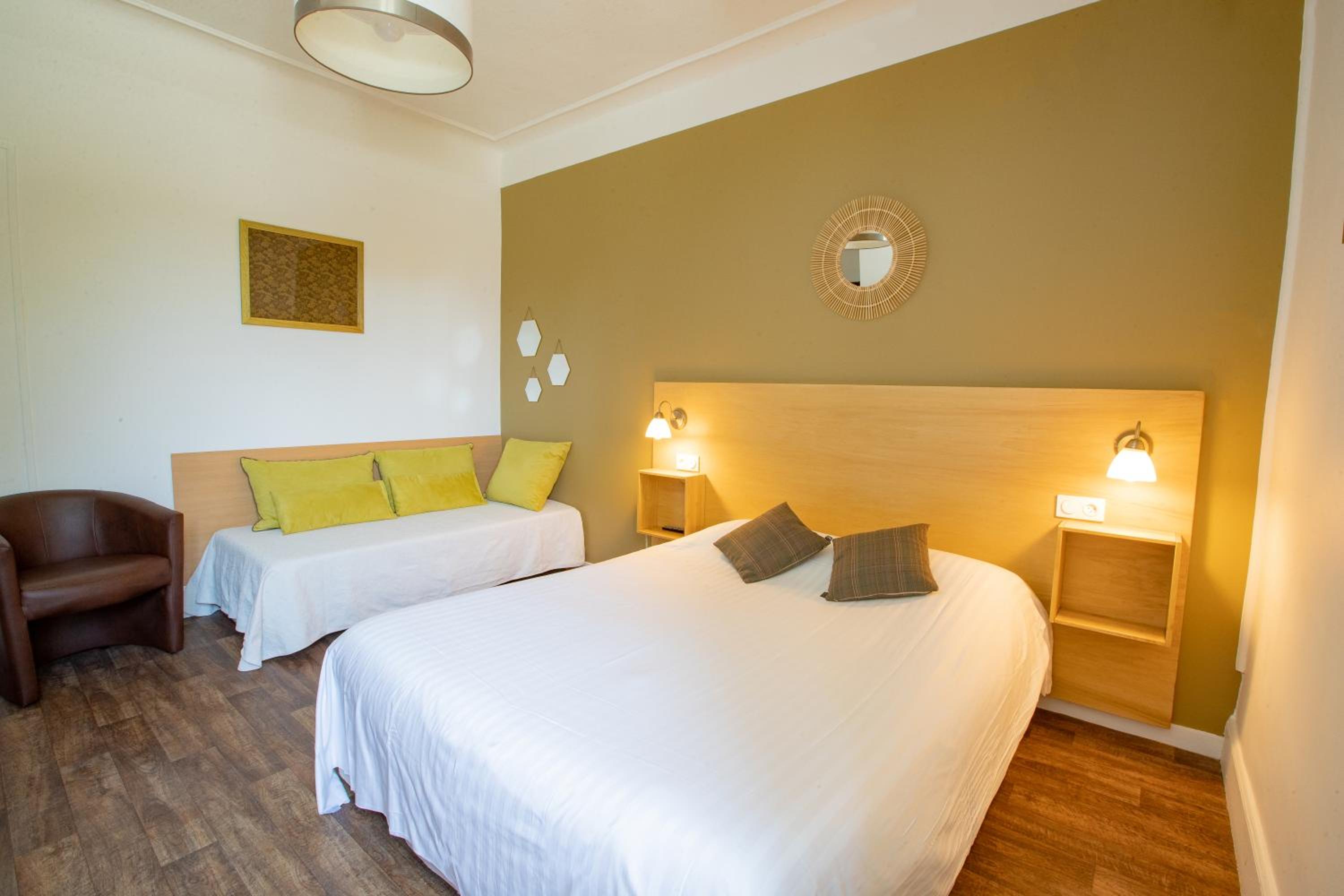 Comfort Triple Room - Photo 6
