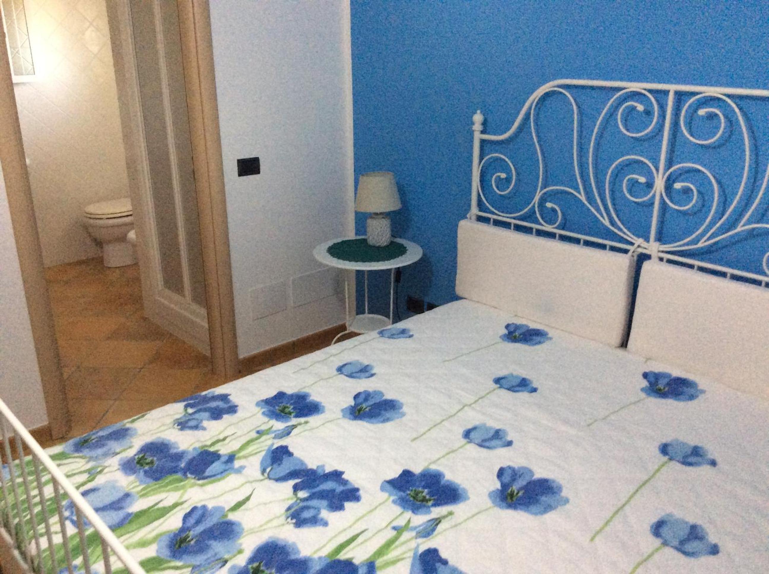Double Room with Extra Bed photo 2
