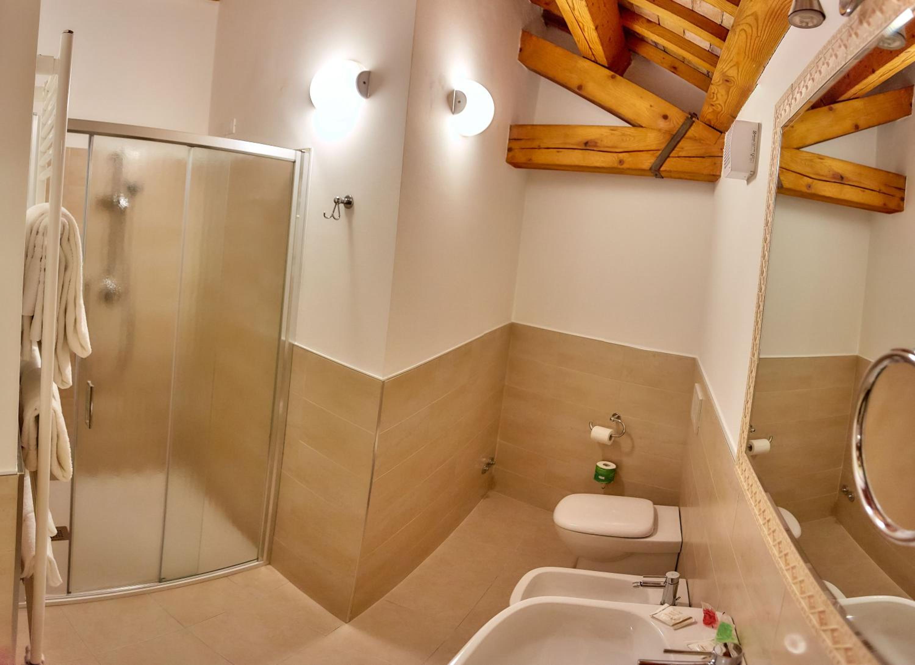 Classic Triple Room - Photo 7