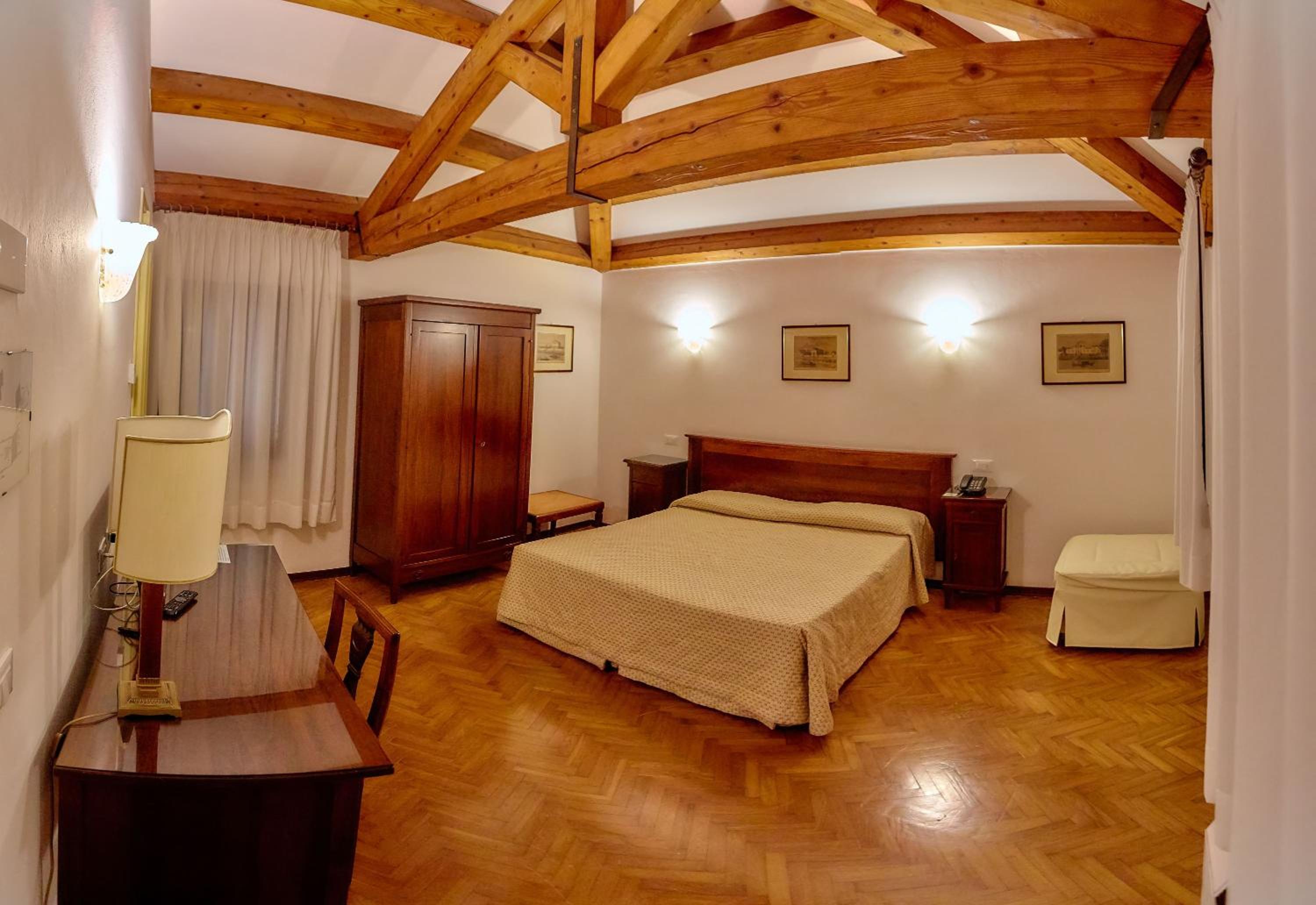 Junior Suite - Photo 6