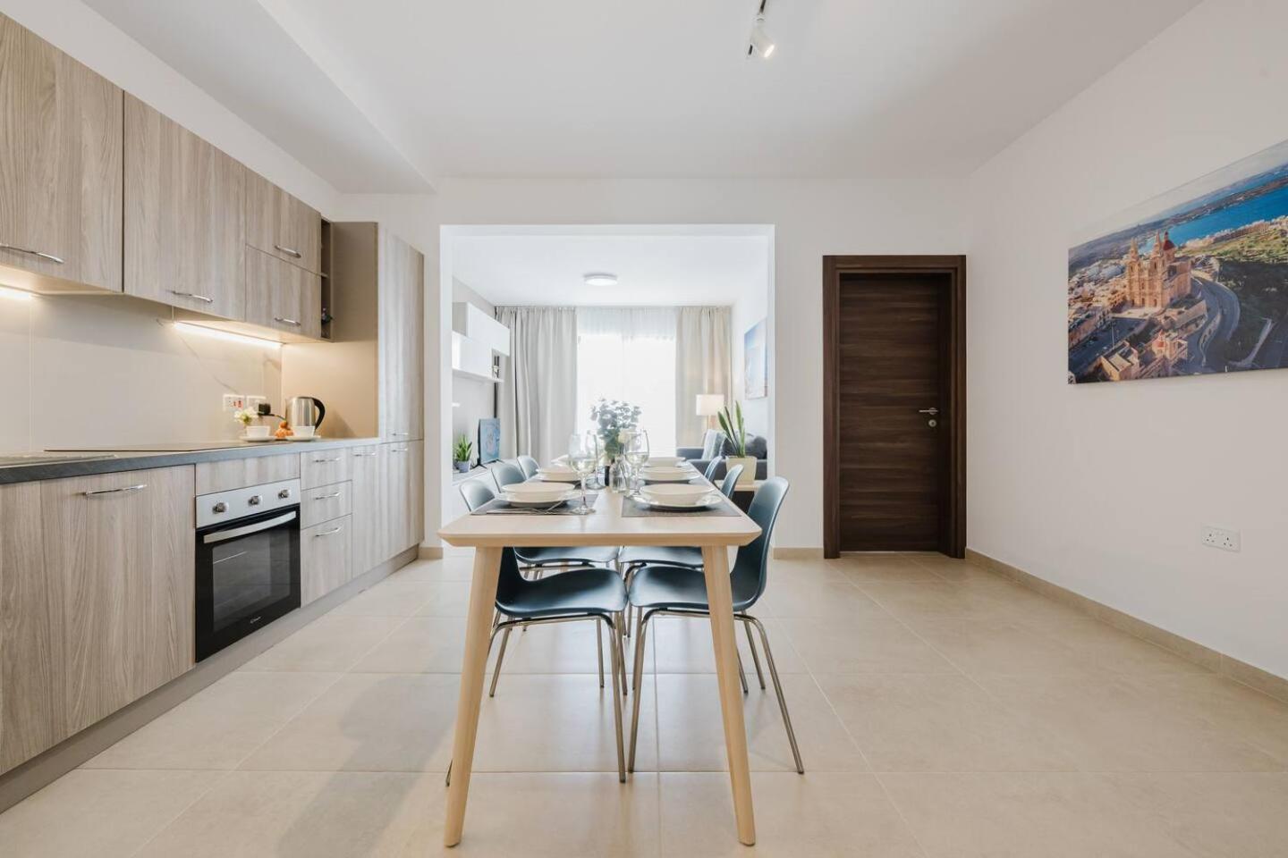 Apartment with Balcony