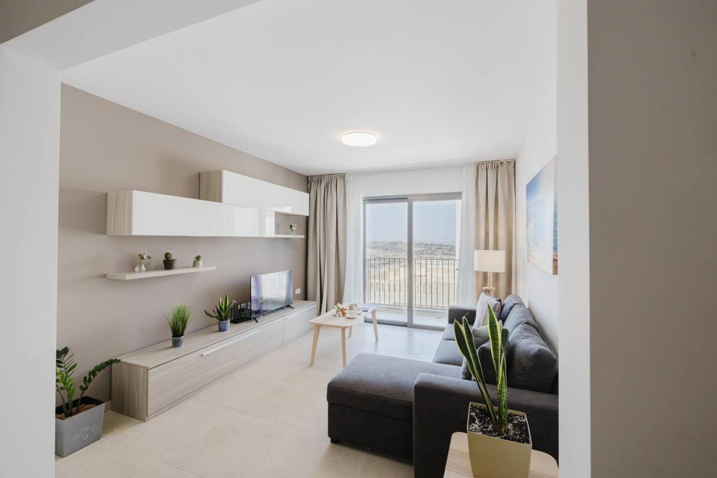 Apartment with Terrace