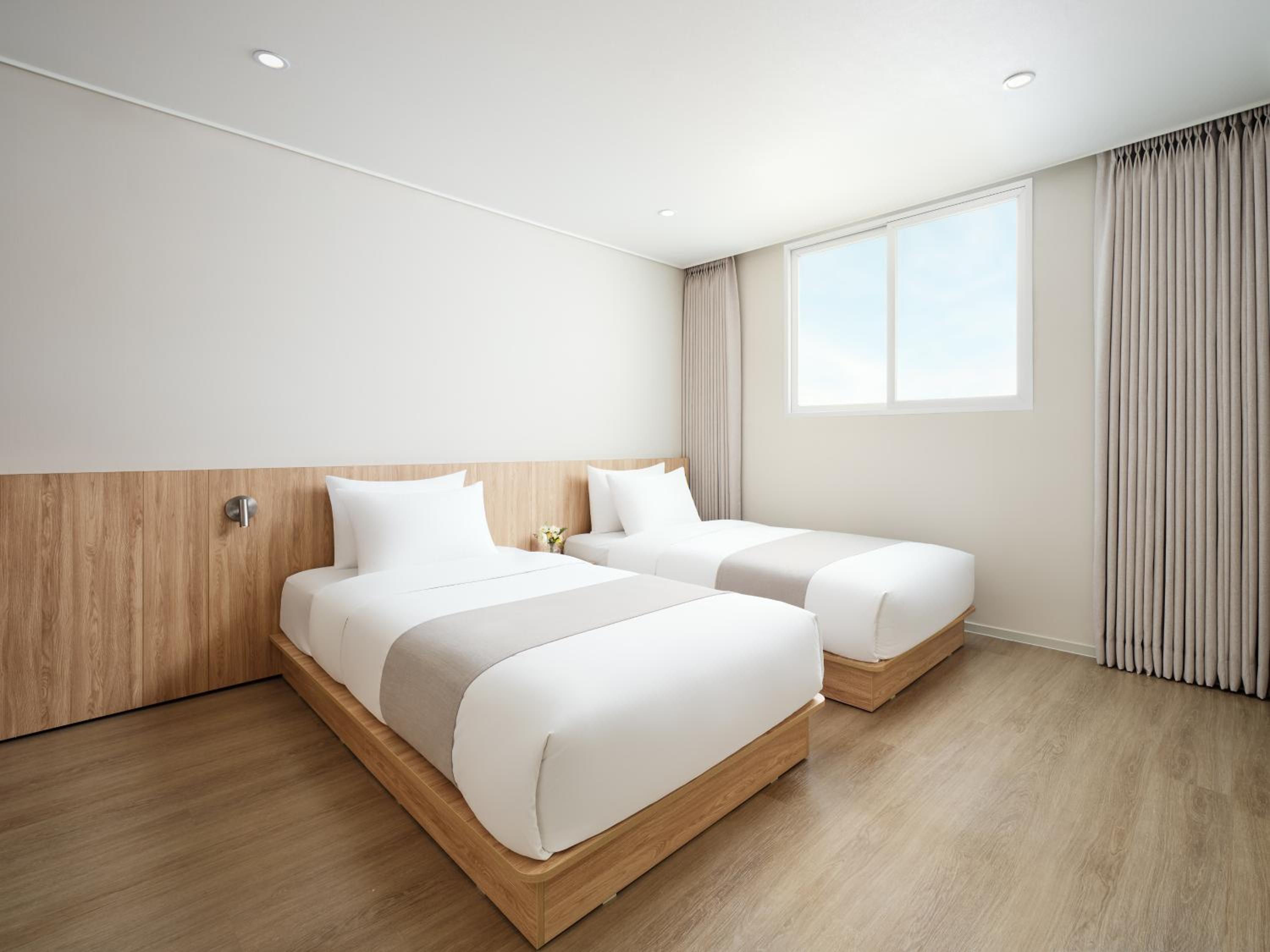 Damton Deluxe Modern (No kitchen) photo 2