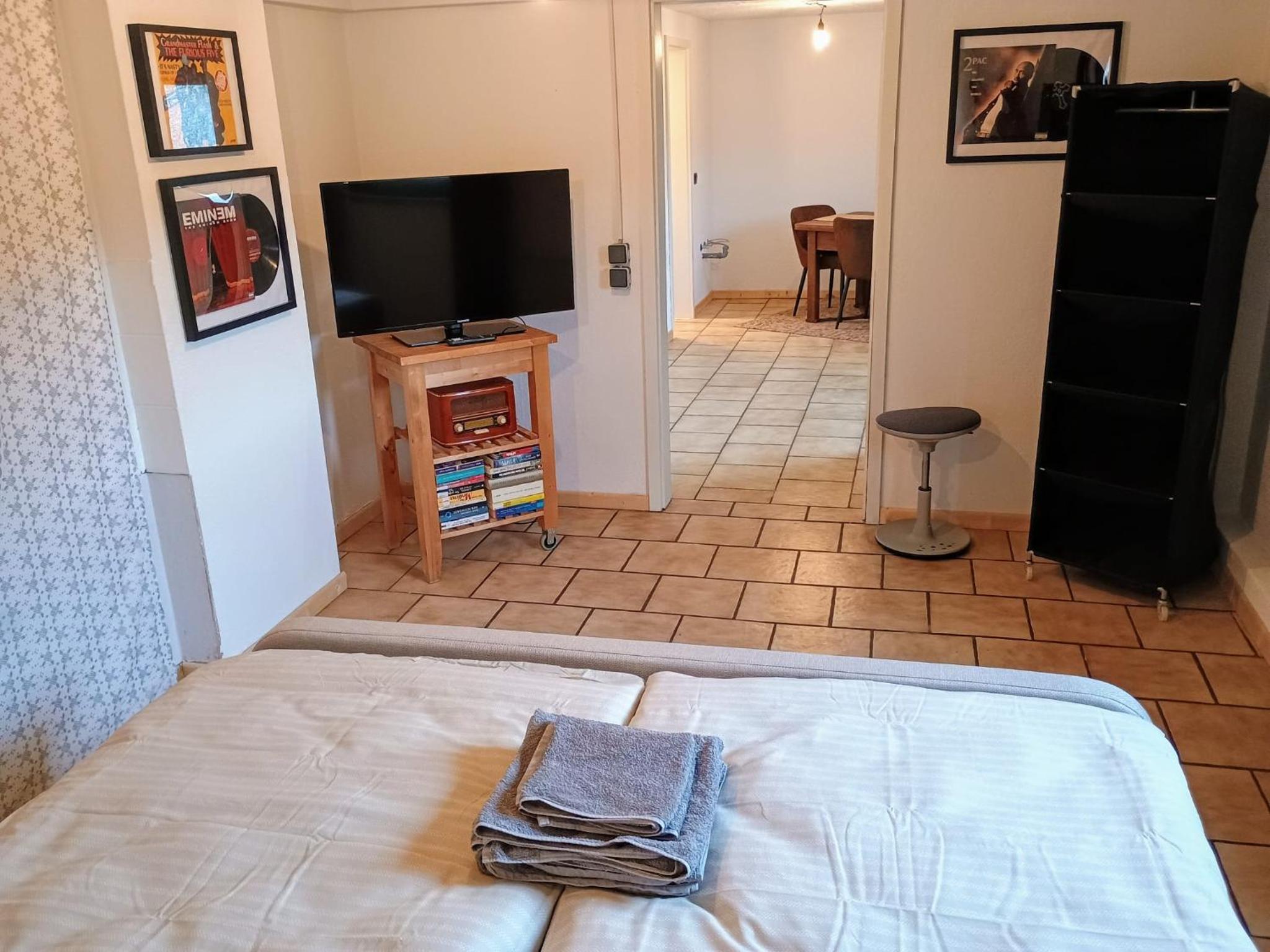 One-Bedroom Apartment with Garden photo 2