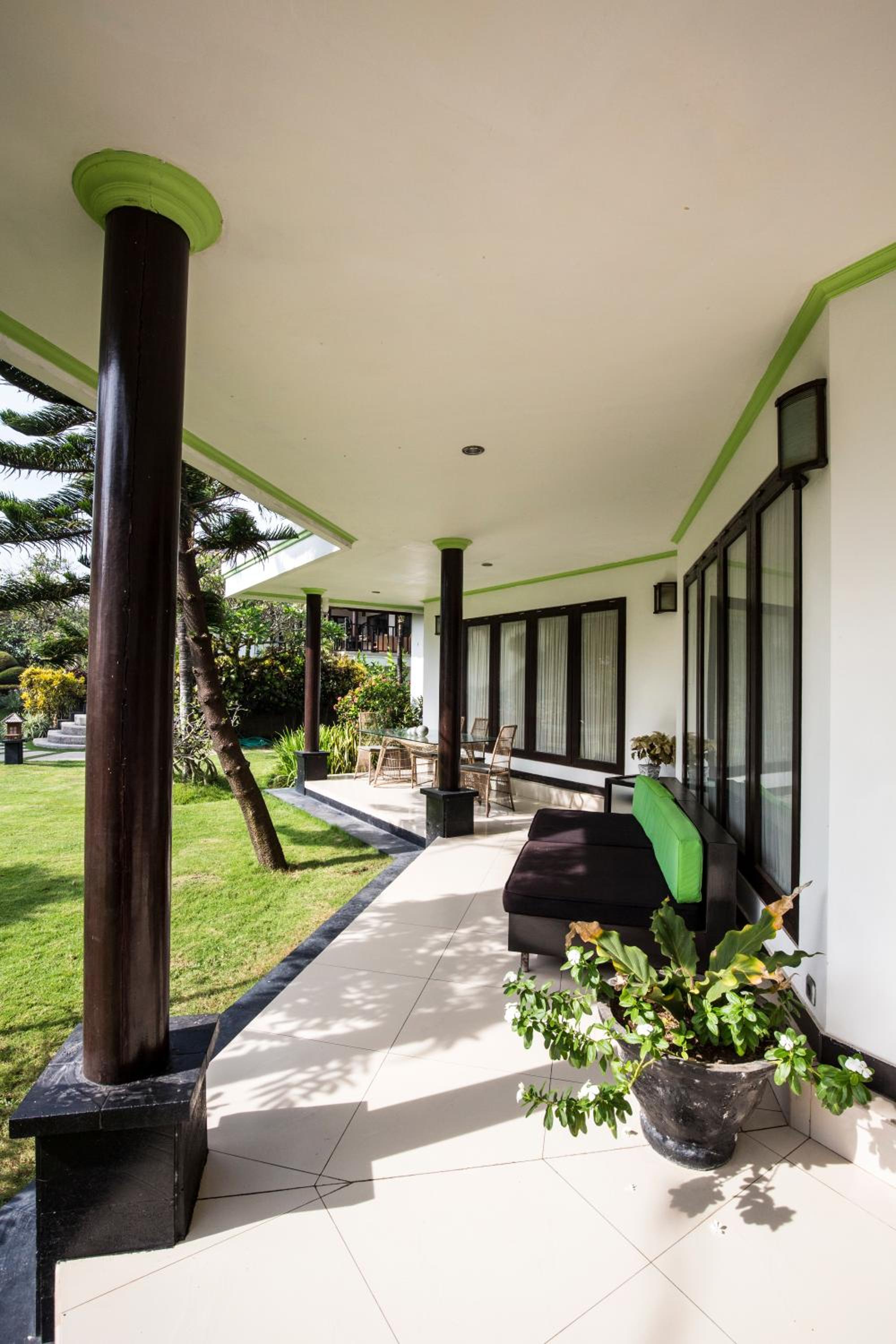 Two-Bedroom Villa with Pool Access - Photo 6