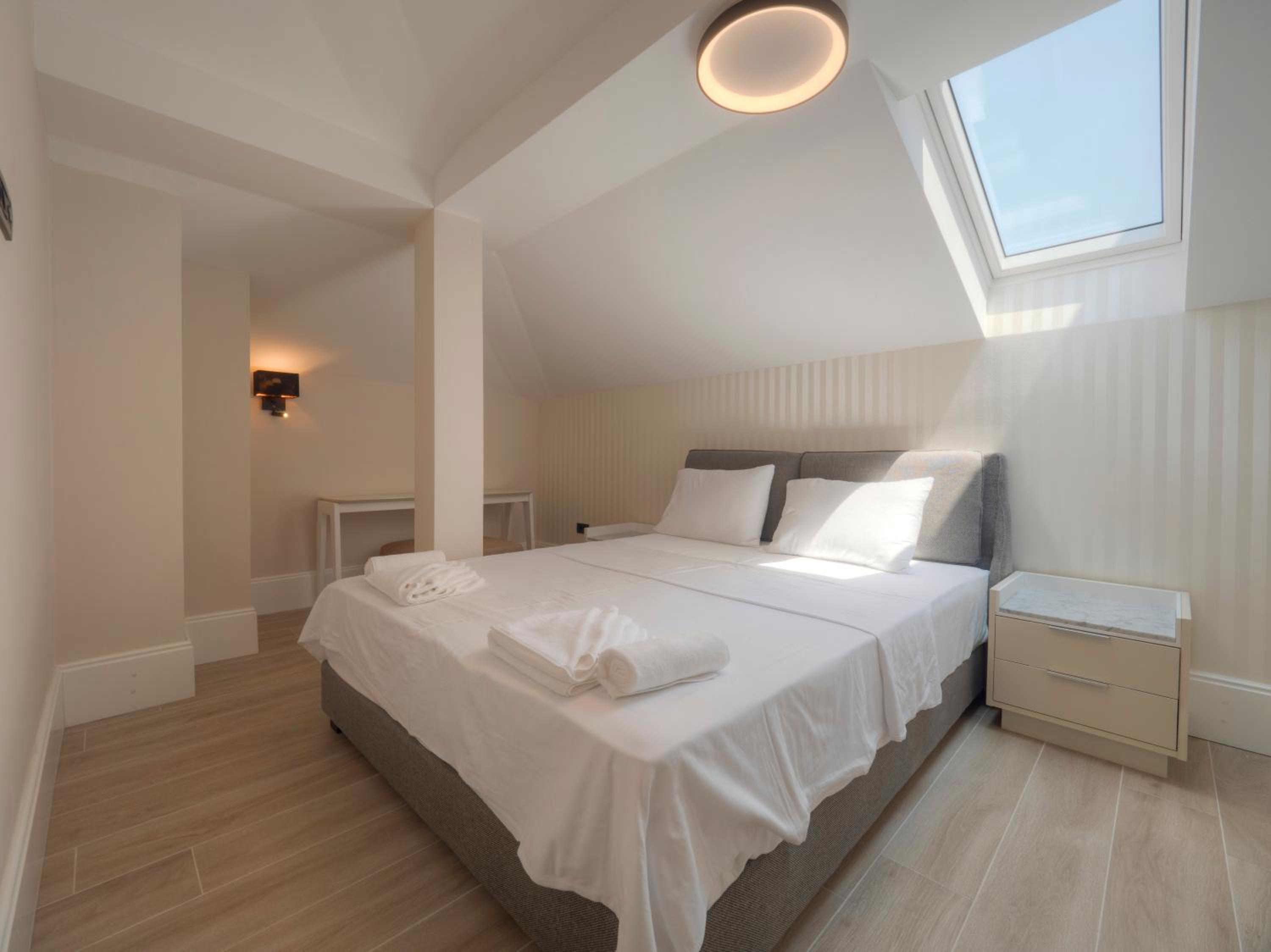 One-Bedroom Apartment Sea View