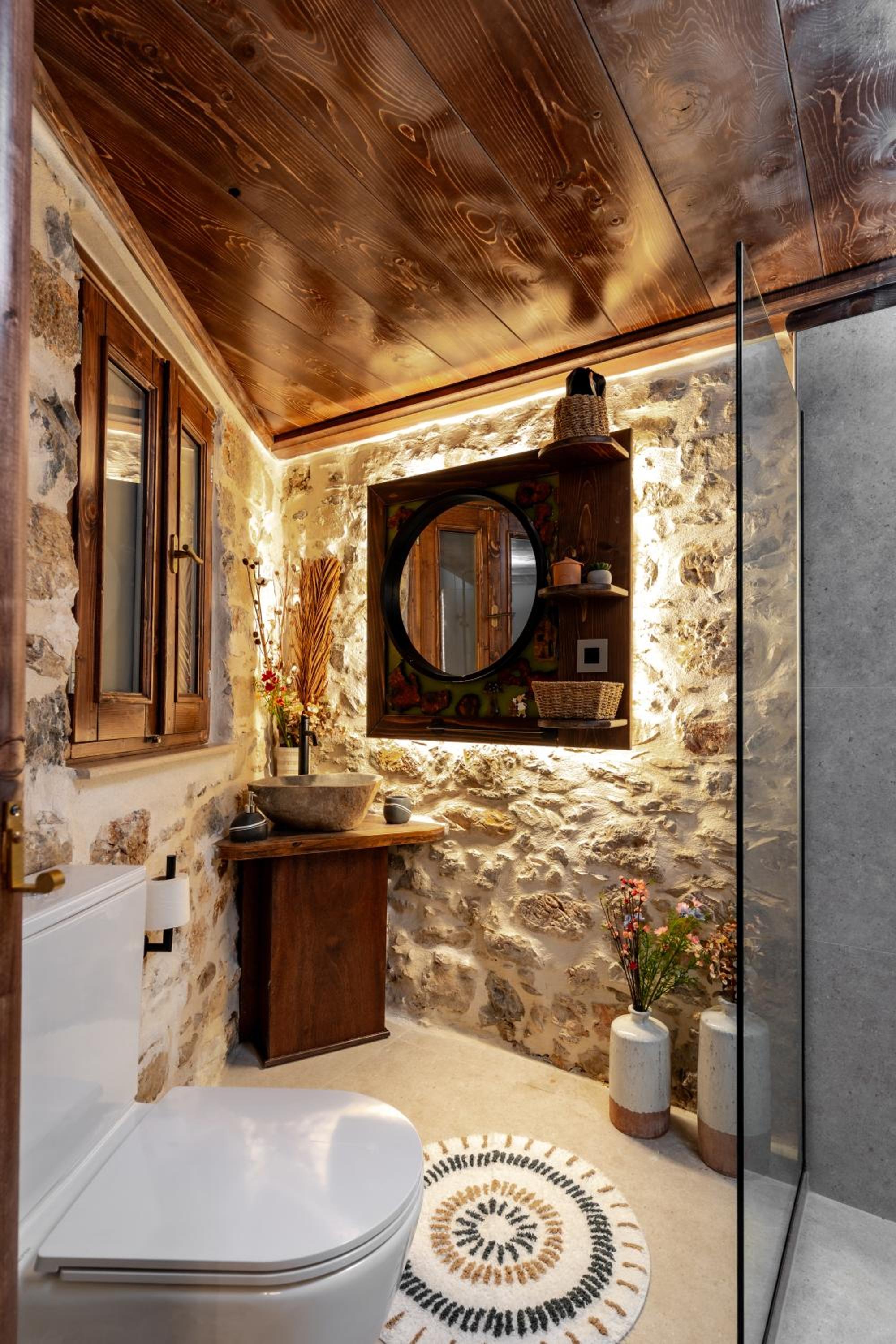 Deluxe Suite with Spa Bath - Photo 10