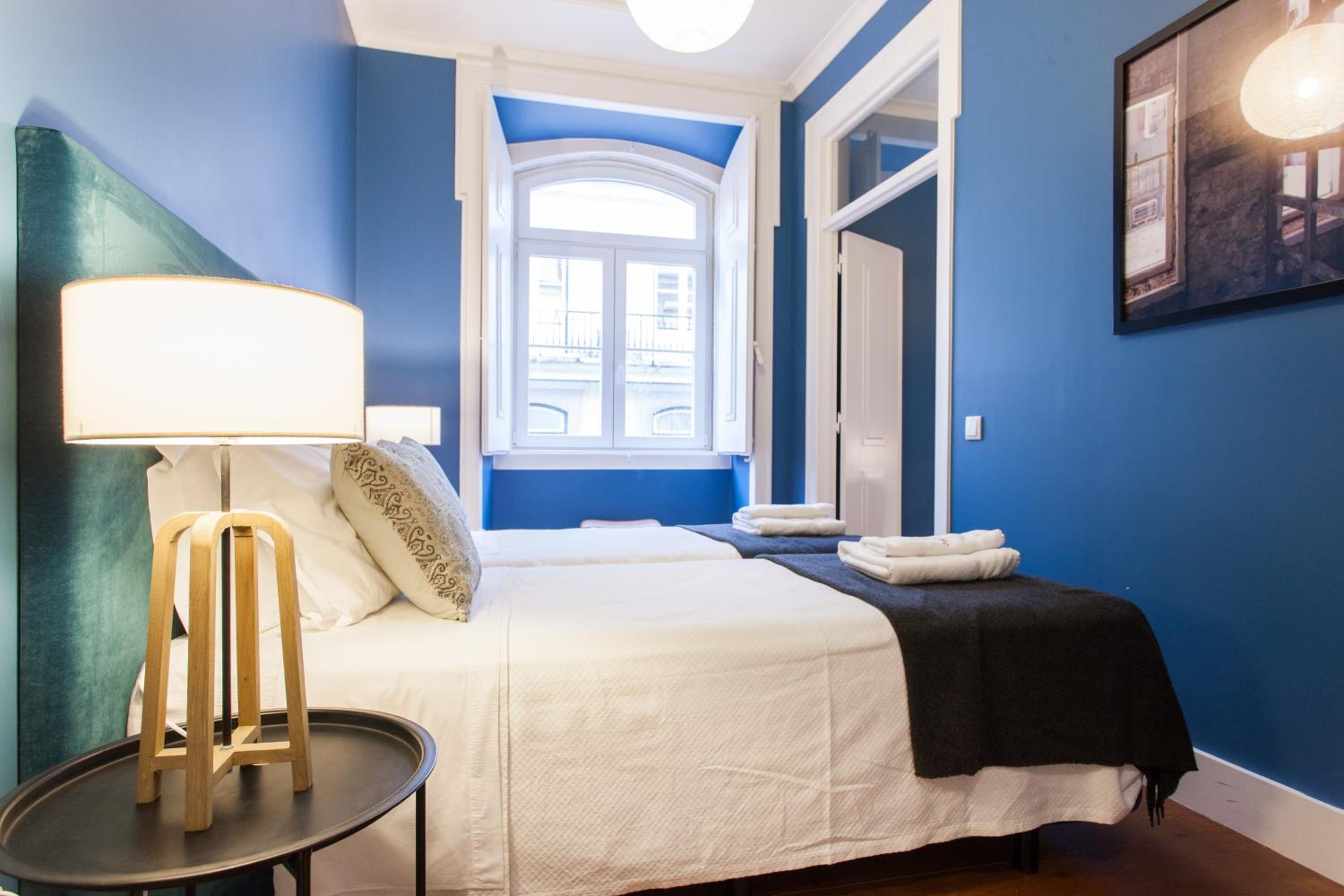 Apartment - Photo 2