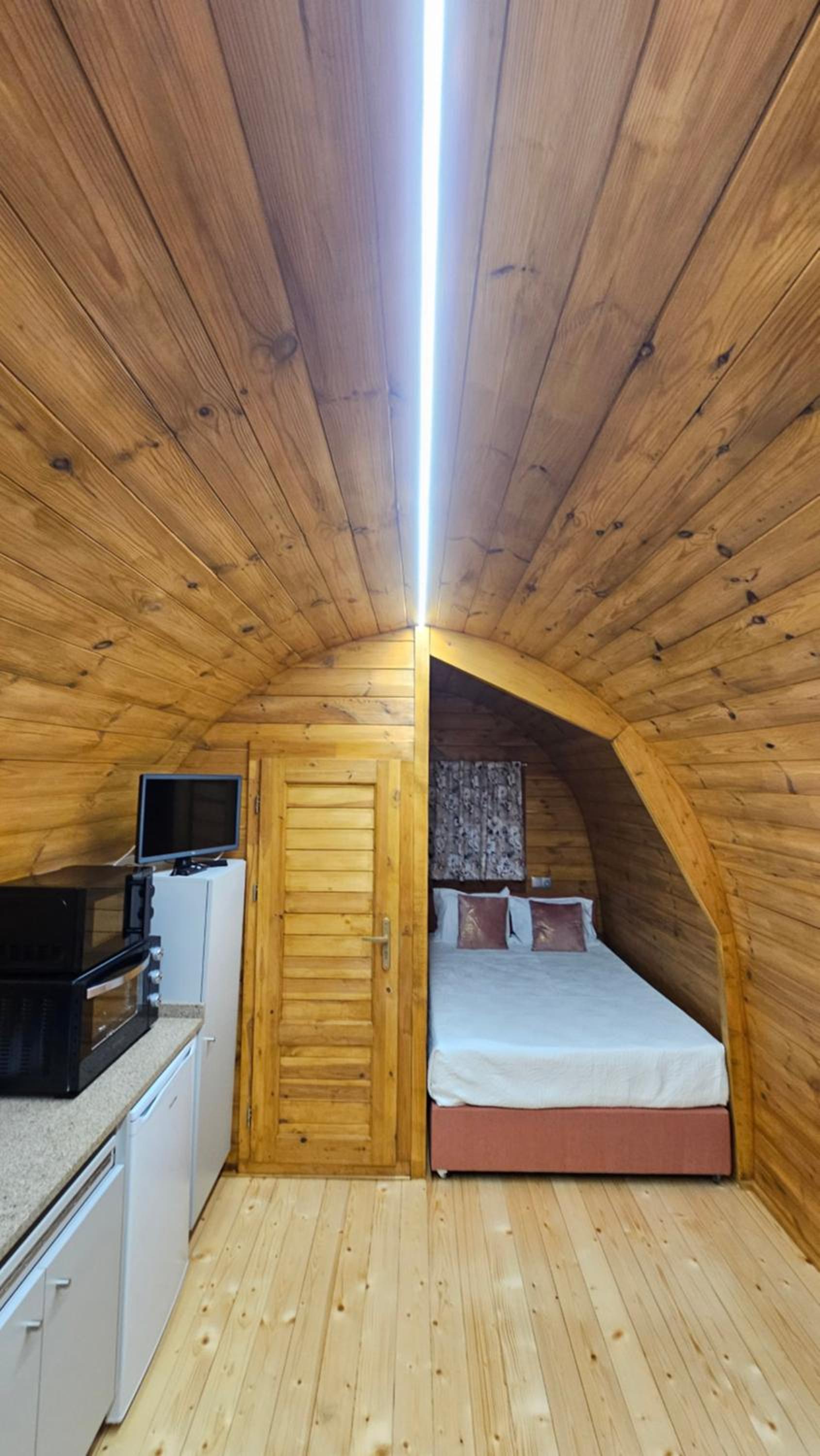 One-Bedroom Bungalow photo 2