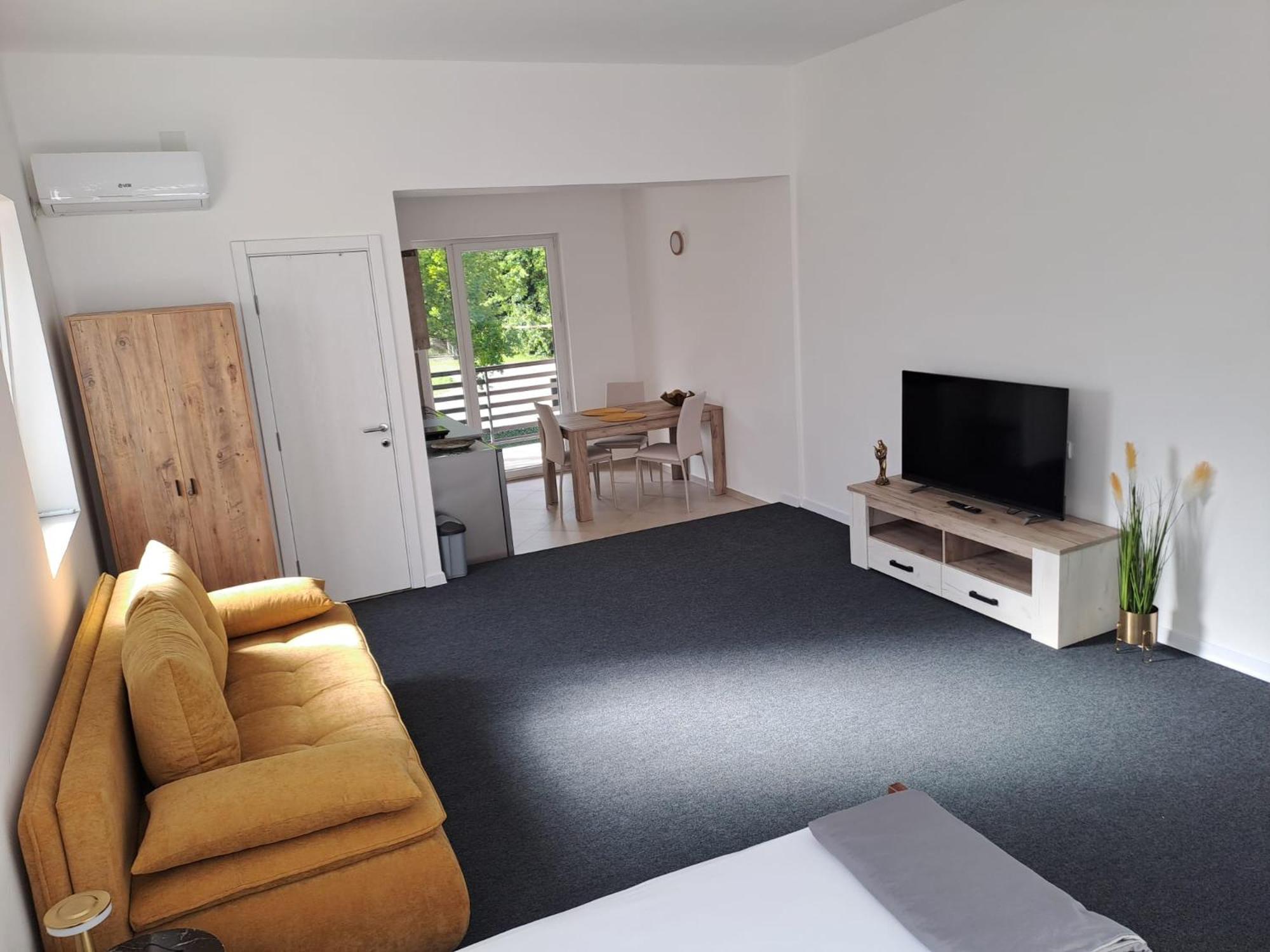 Comfort Triple Room