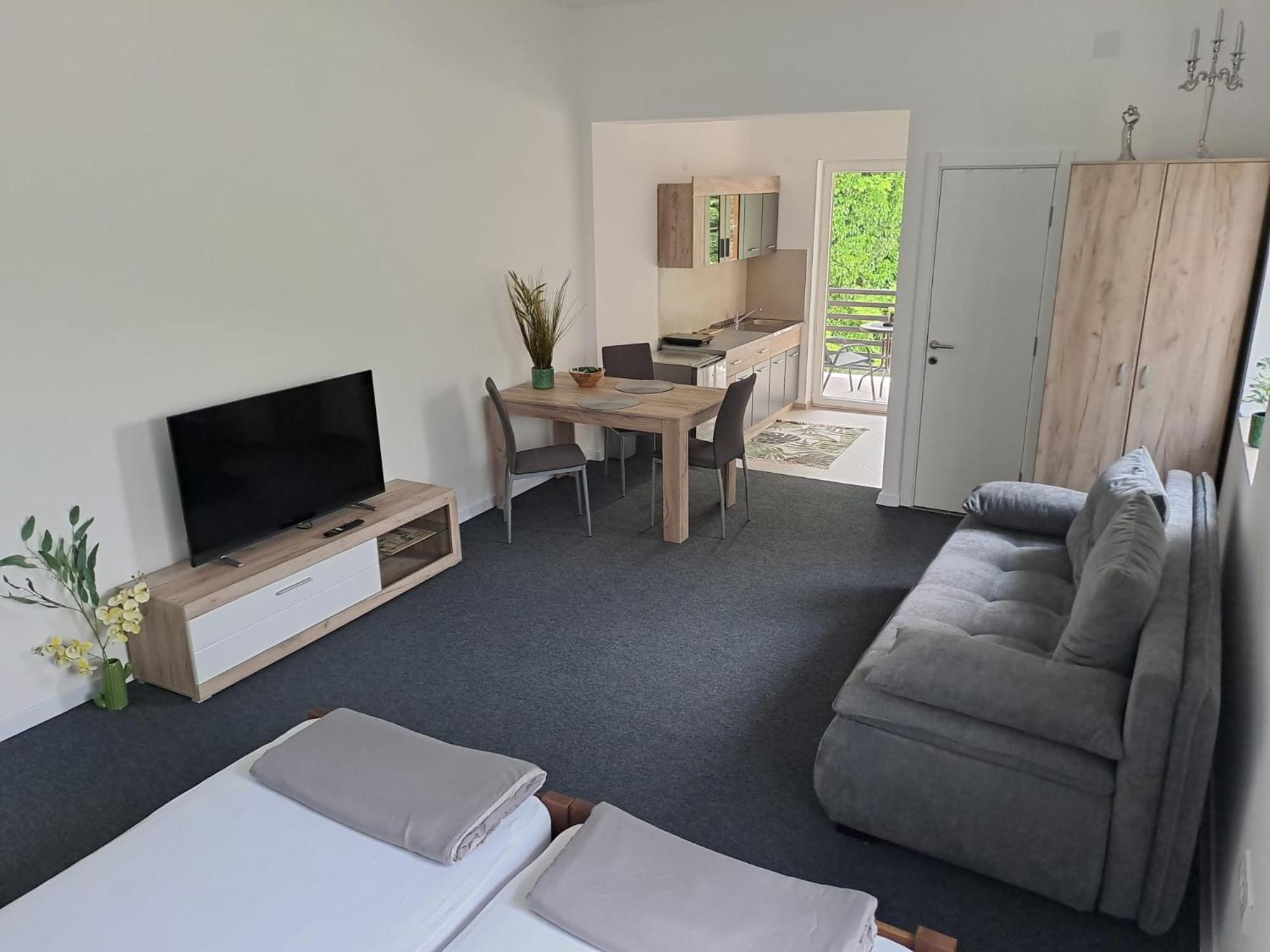 Comfort Triple Room