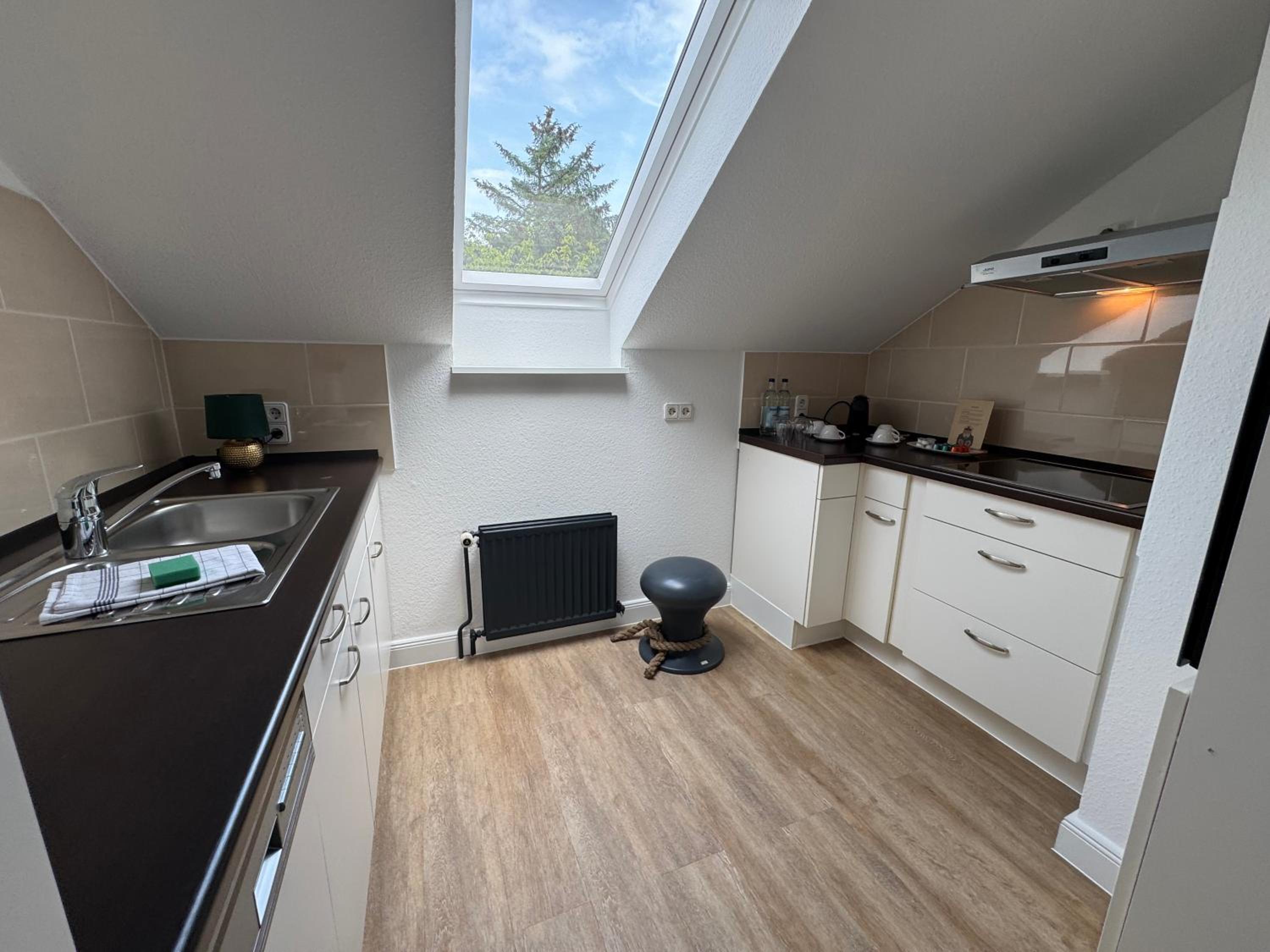 Two-Bedroom Suite thumbnail 6