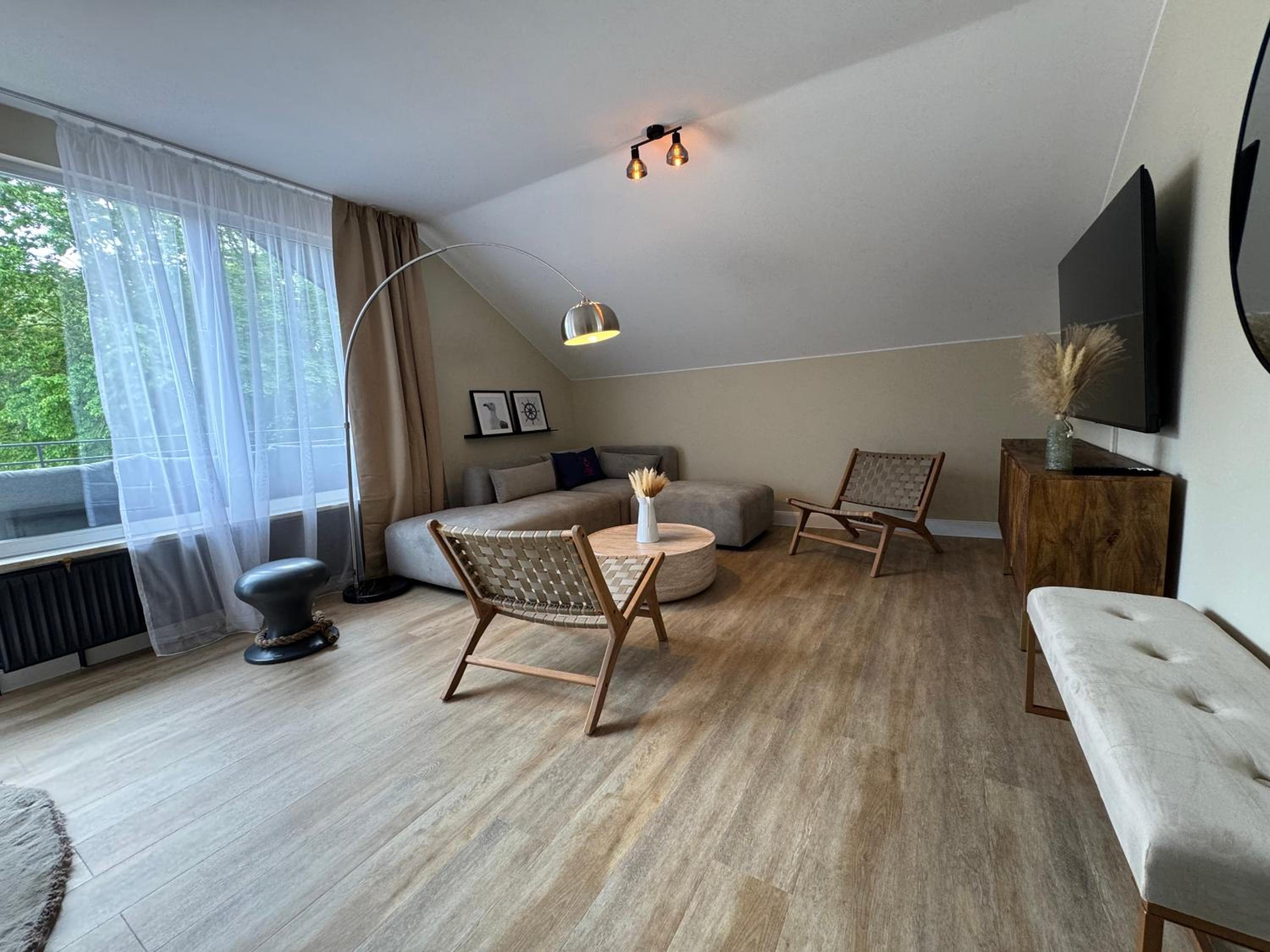 Two-Bedroom Suite thumbnail 5