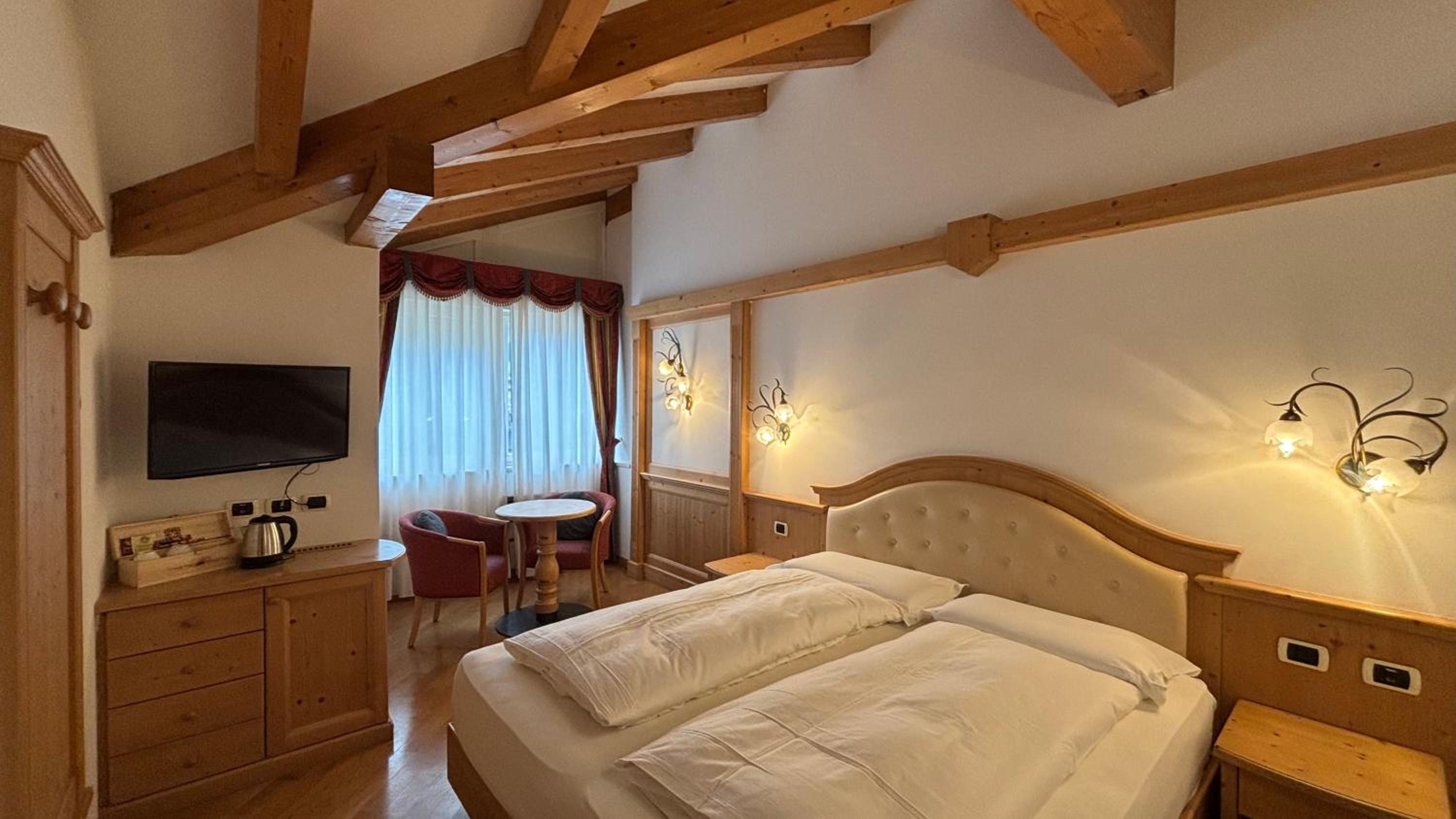Double or Twin Room with Spa Access photo 1