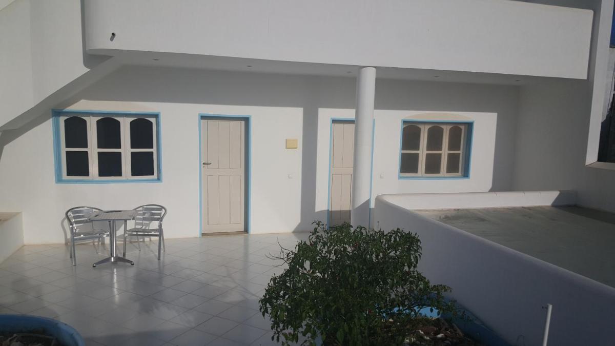 Twin Room with Terrace photo 3