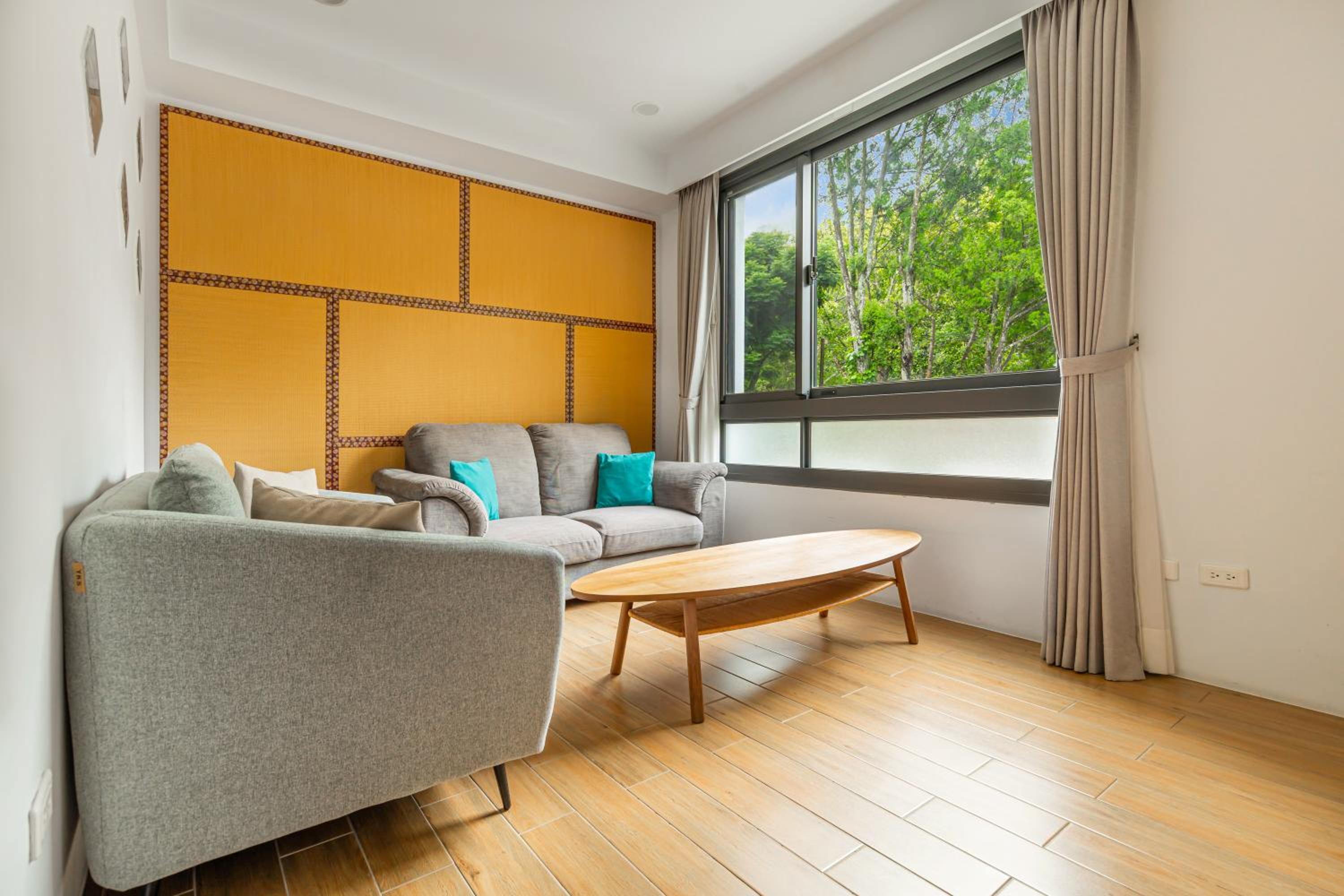 Quadruple Room with Mountain View photo 3