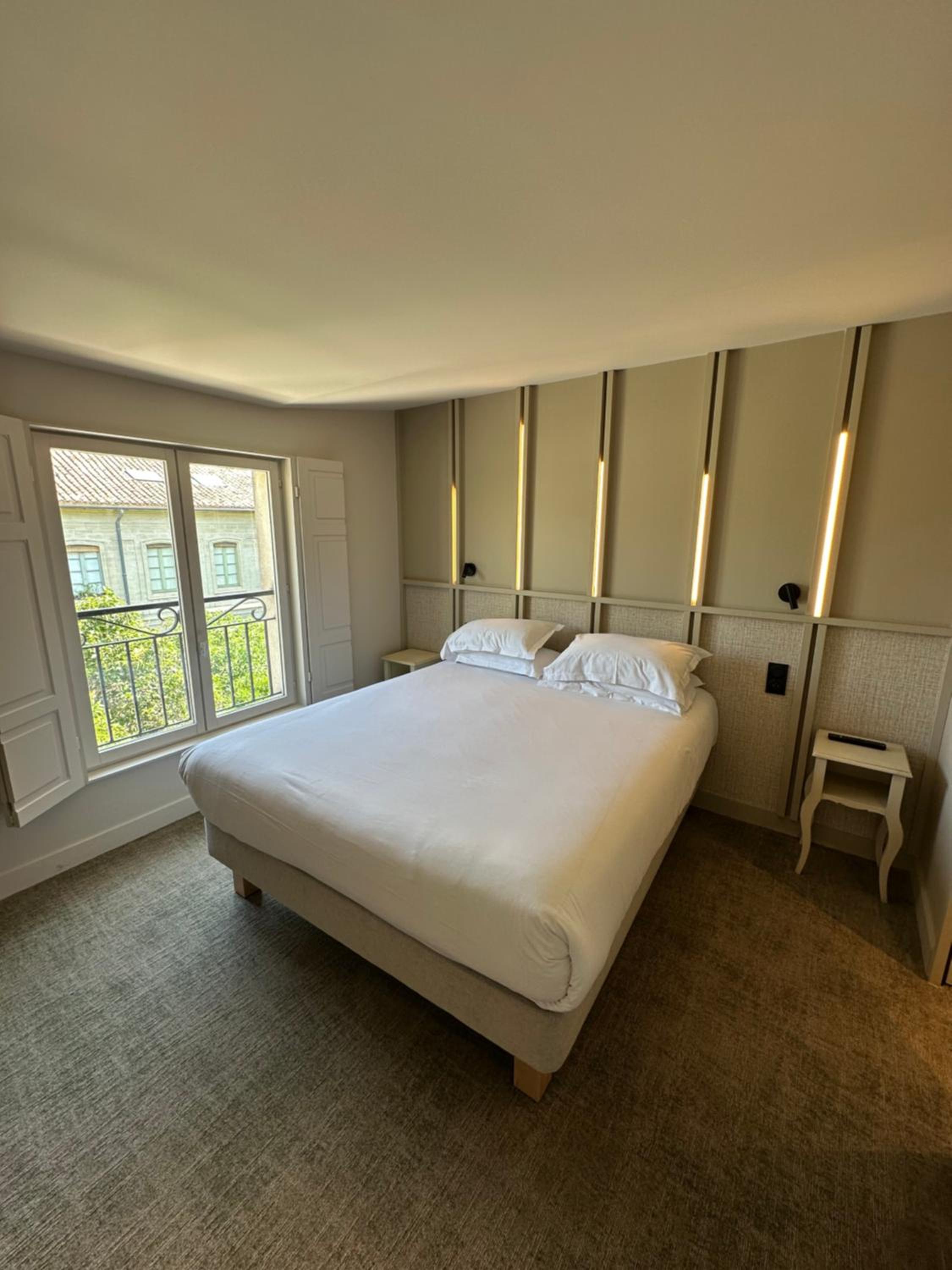 Deluxe Double Room with Castle View