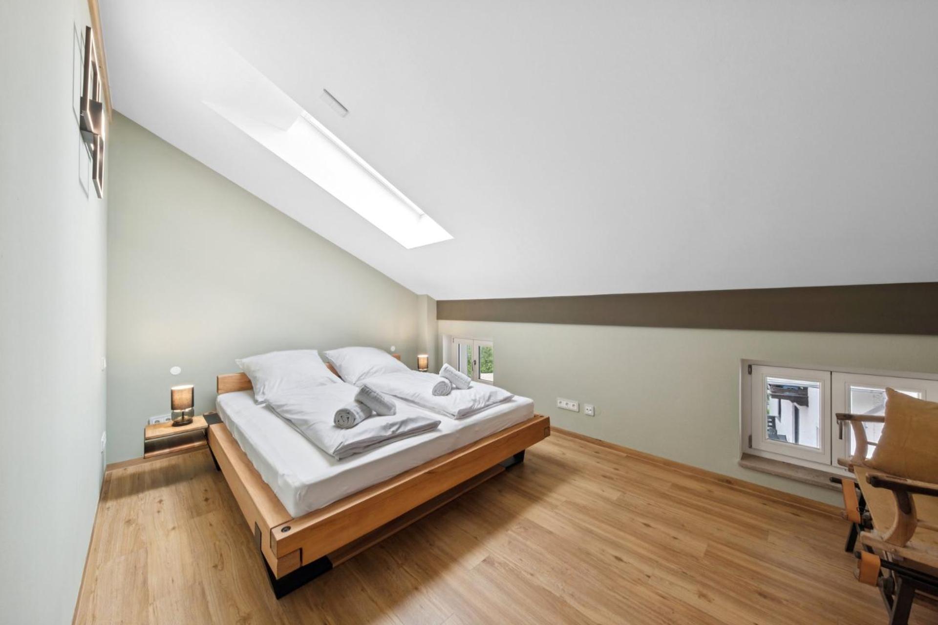 Three-Bedroom Premium Apartment with Balcony photo 2