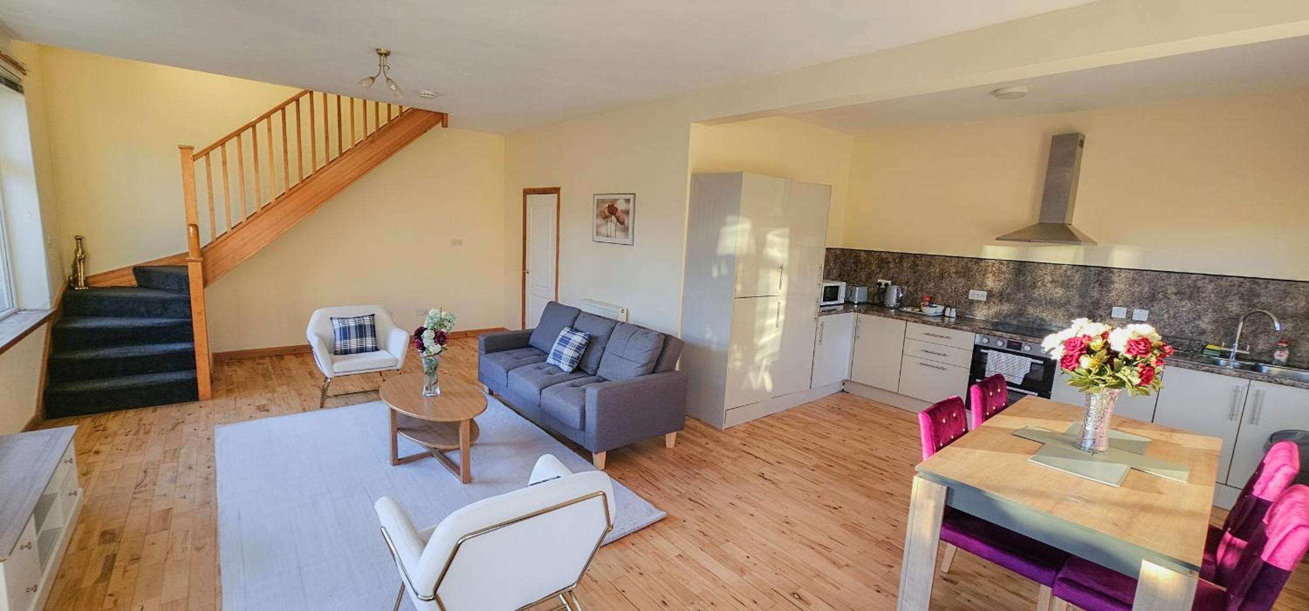 Two-Bedroom House photo 3