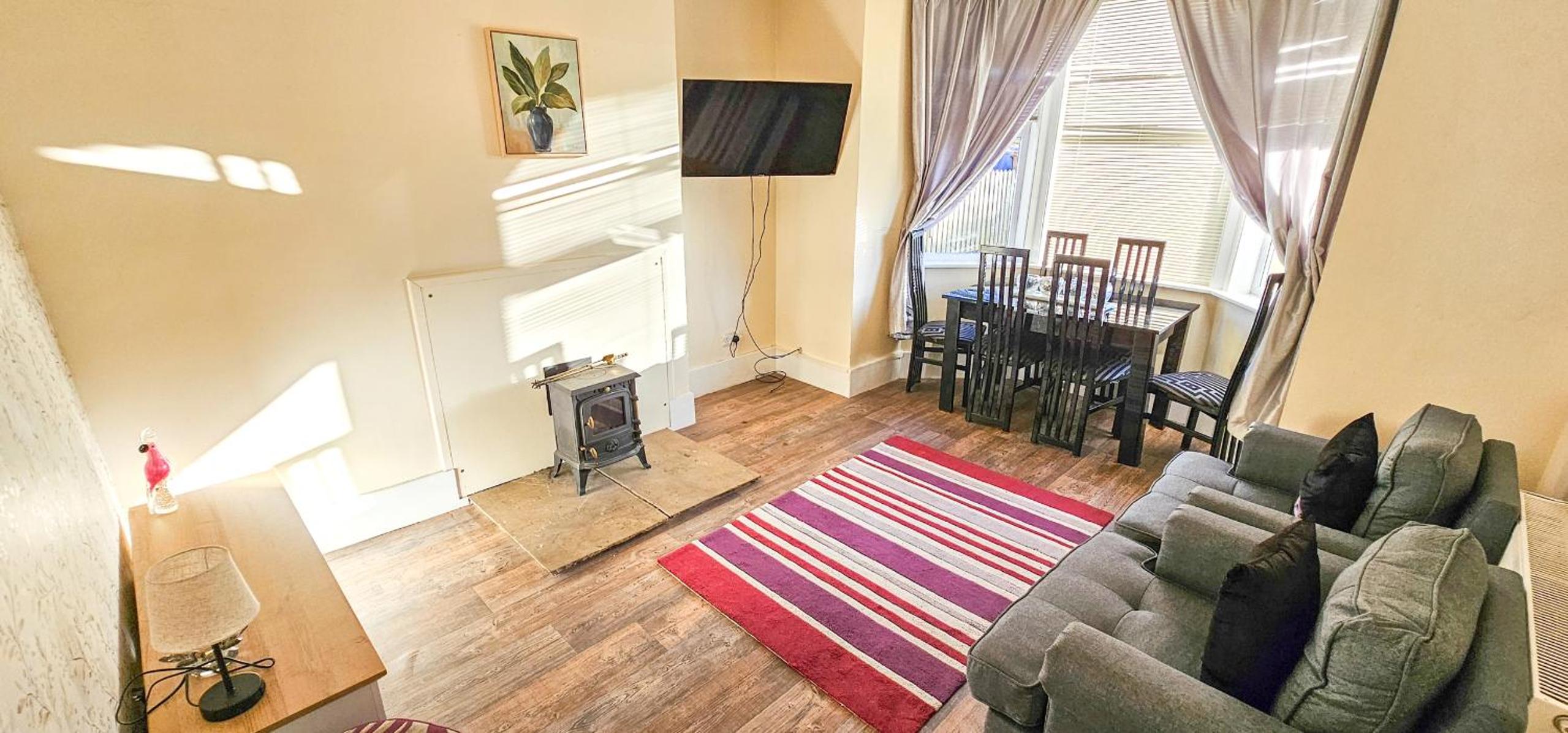 Two-Bedroom Apartment photo 2