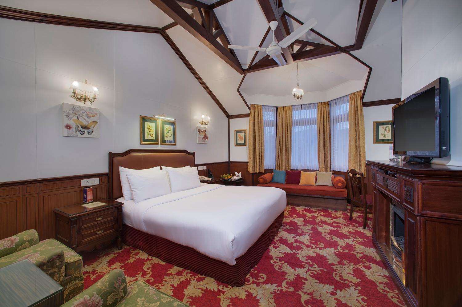 Deluxe Campbell Residency (King) - 10% Discount on Foods & Soft Beverages* | 15% Discounts on Laundry Services* | INR 500 spa credit during your stay on selective Massage services. TnC Apply.* | Free Minibar - 2 cans of soft Beverages (Once on Arrival)
