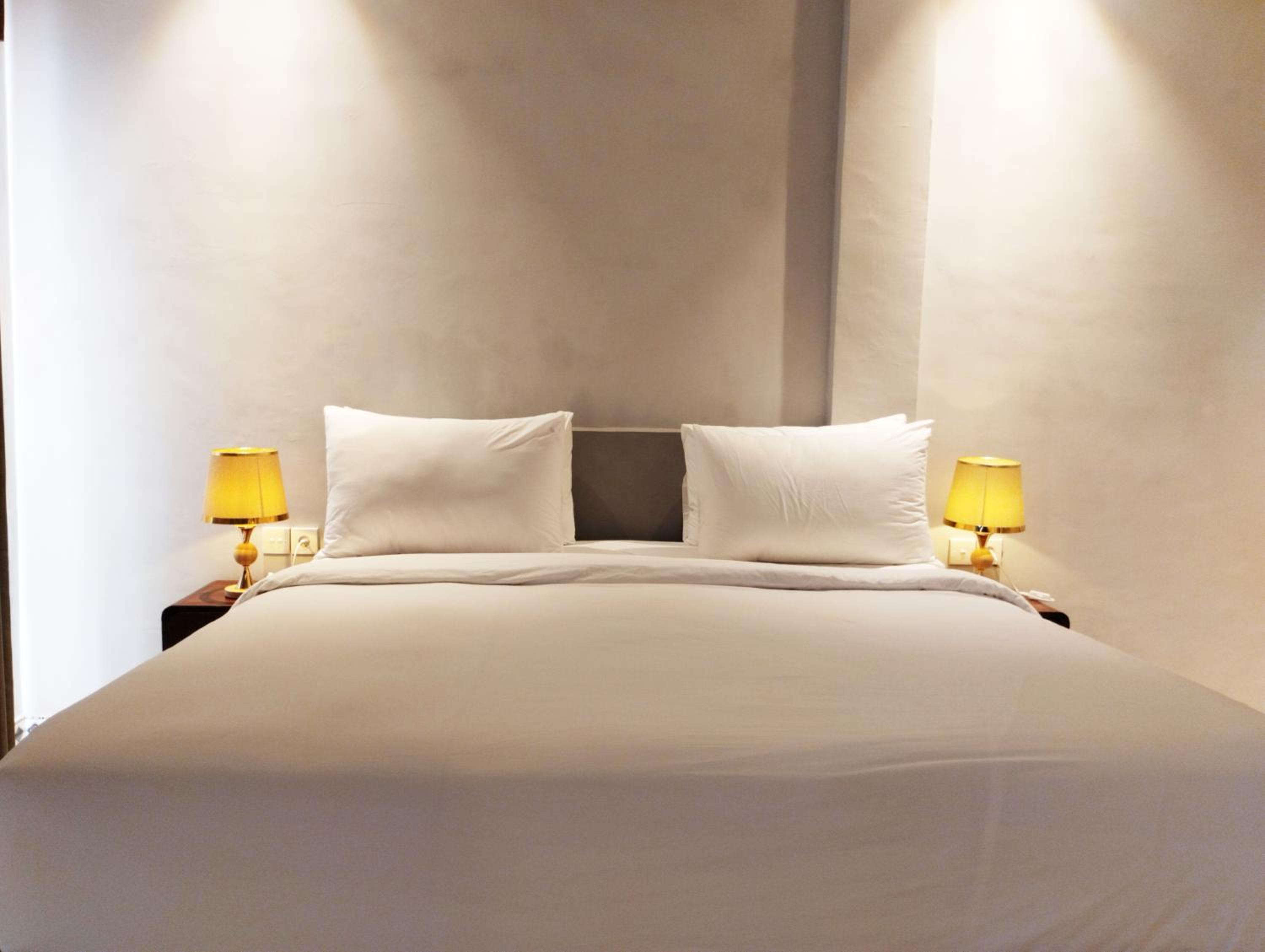 Deluxe King Suite - Photo 3
