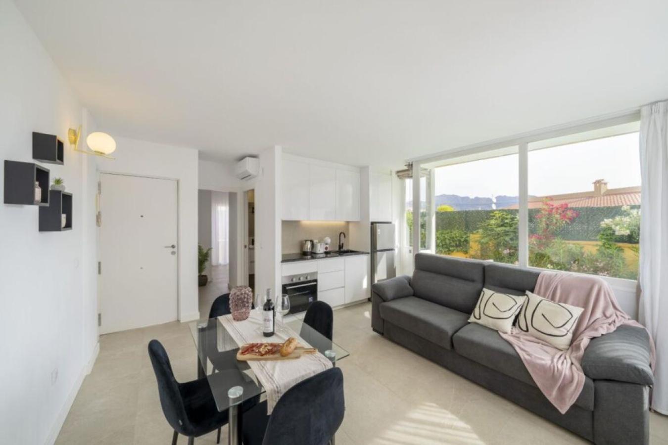 Apartamento Premium de 1 dormitorio con jardín privado y acceso directo a la piscina