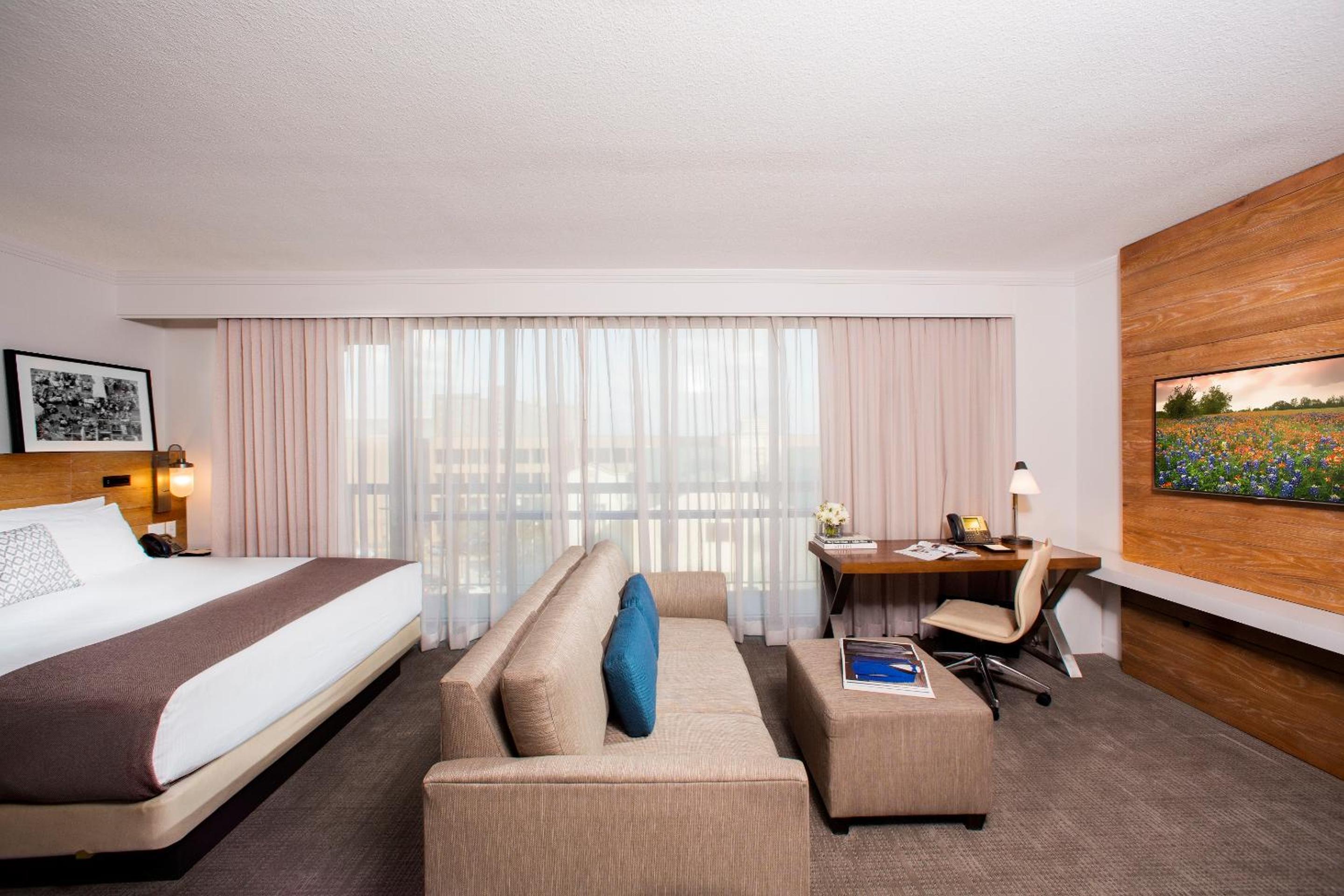 Executive King Room - Photo 2