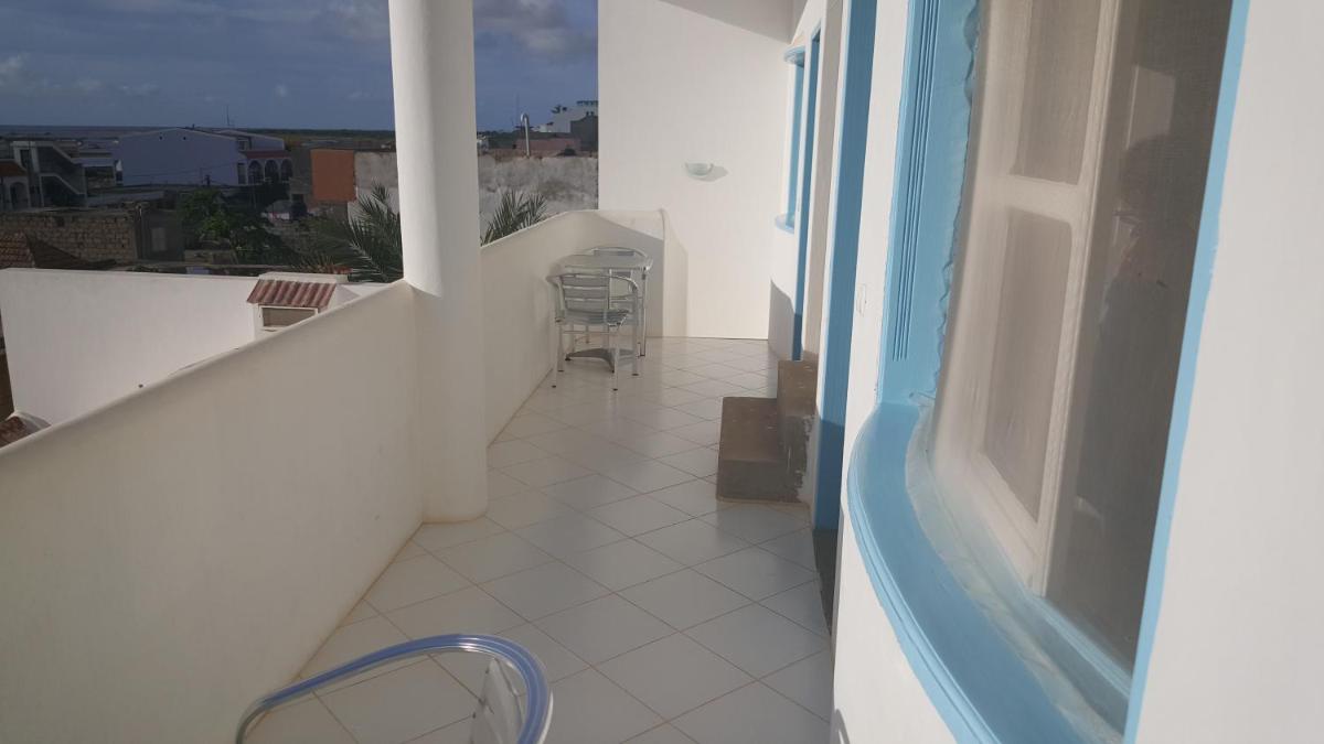 Double Room with Balcony and Sea View photo 3