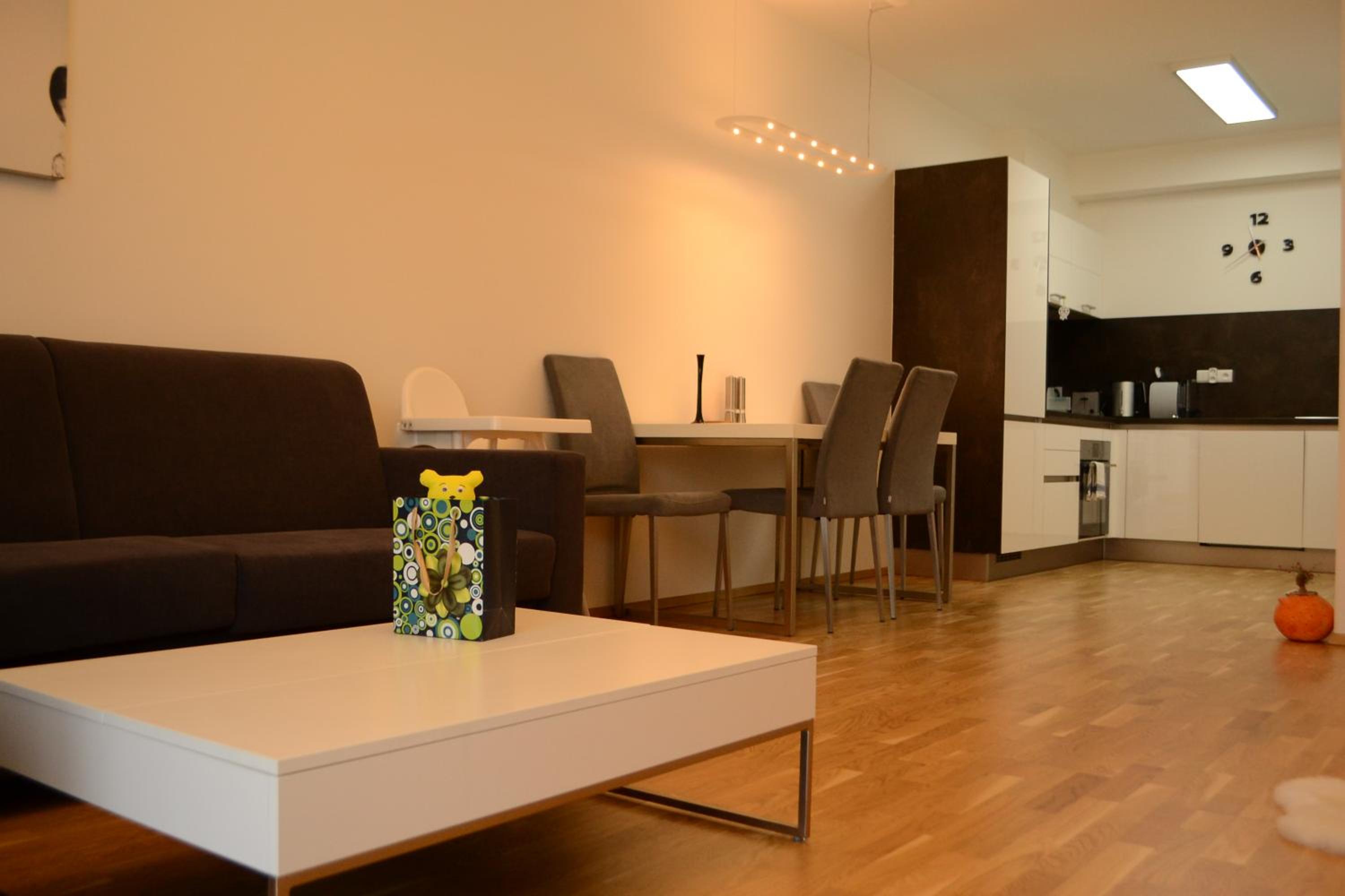 Apartment With Mountain View photo 1