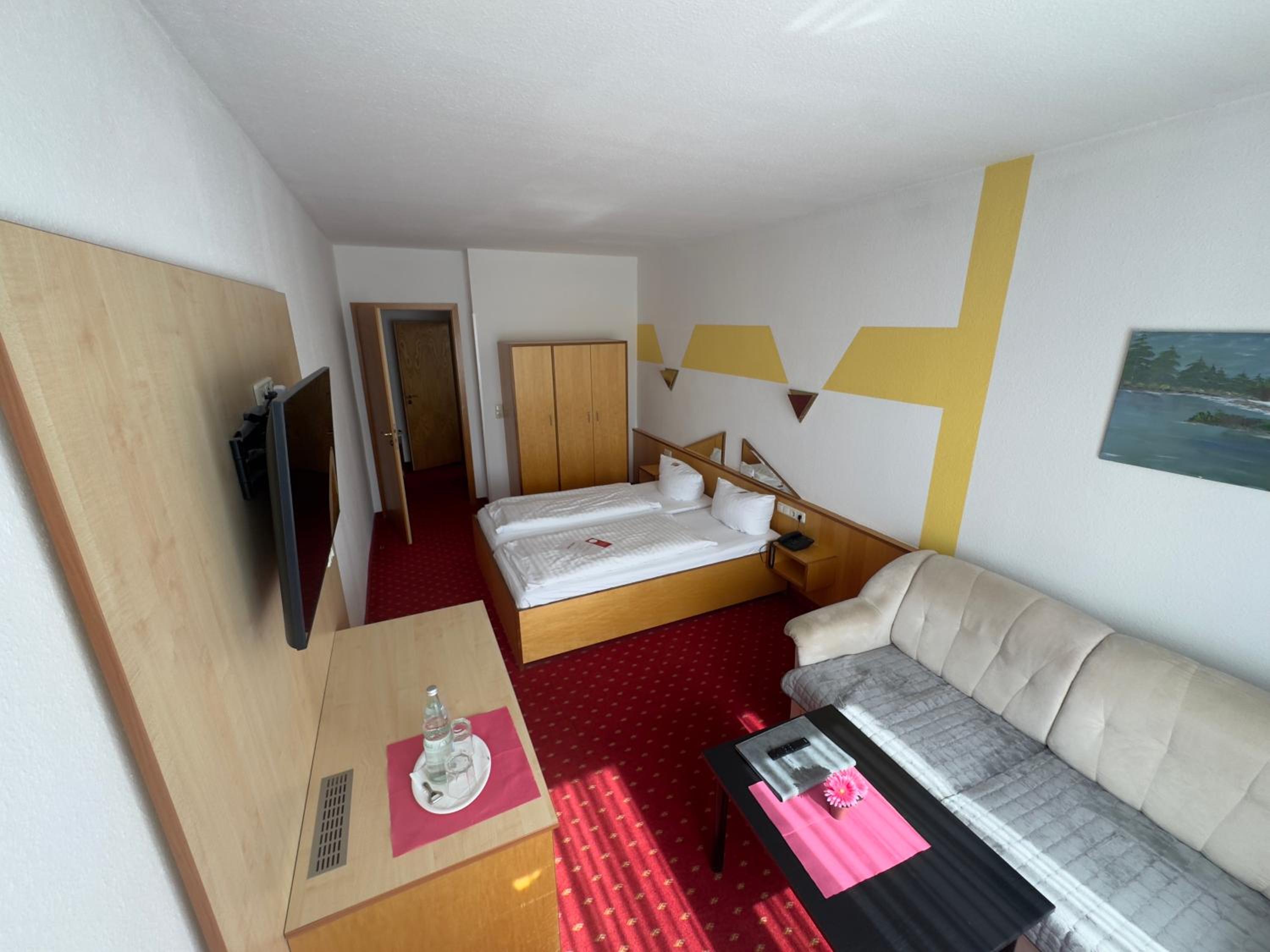 Standard Double Room with Sofa Bed photo 2