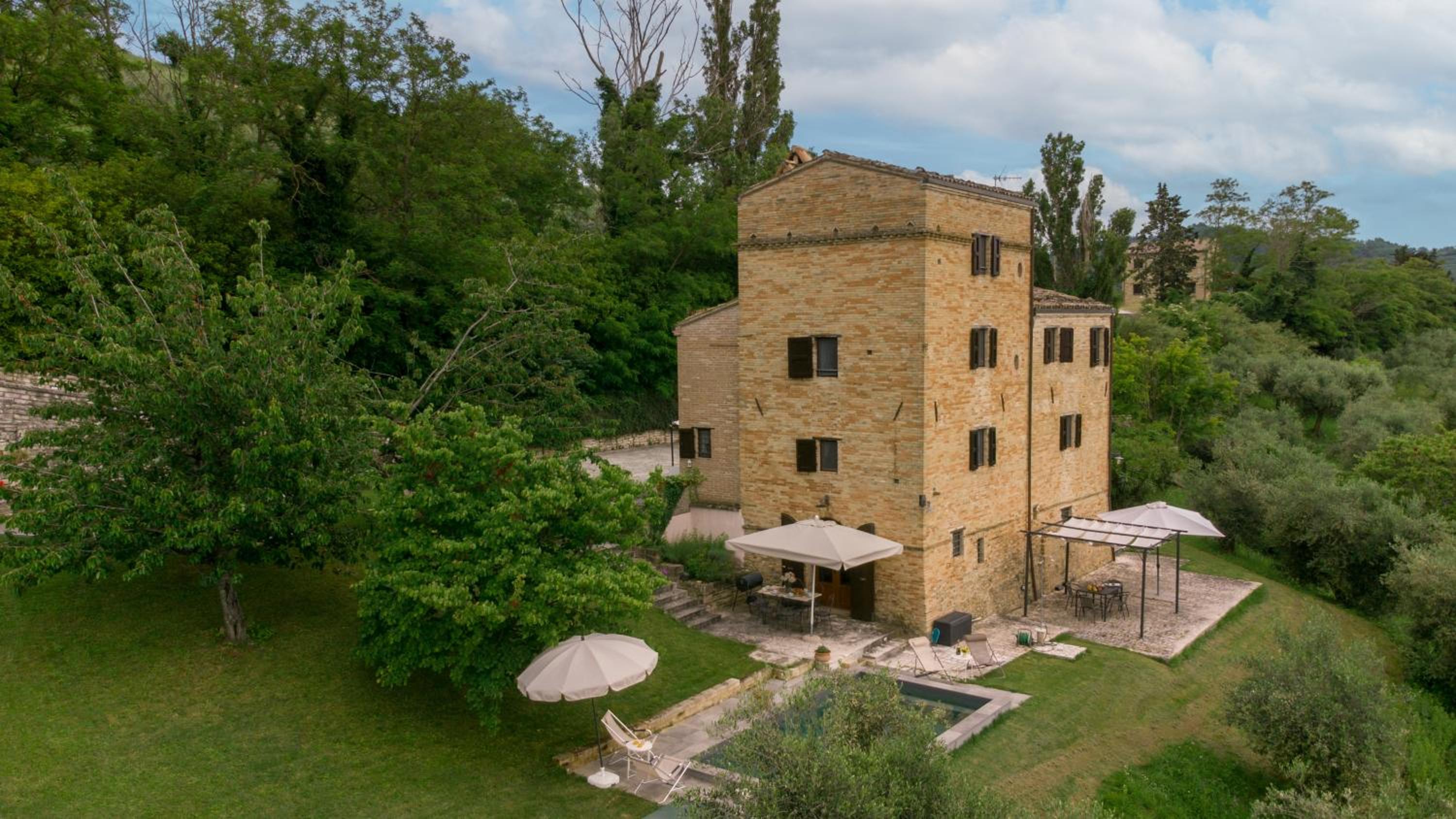 Three-Bedroom Villa photo 1