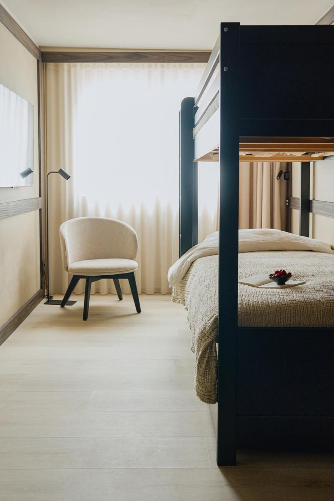 Bunk Bed Studio