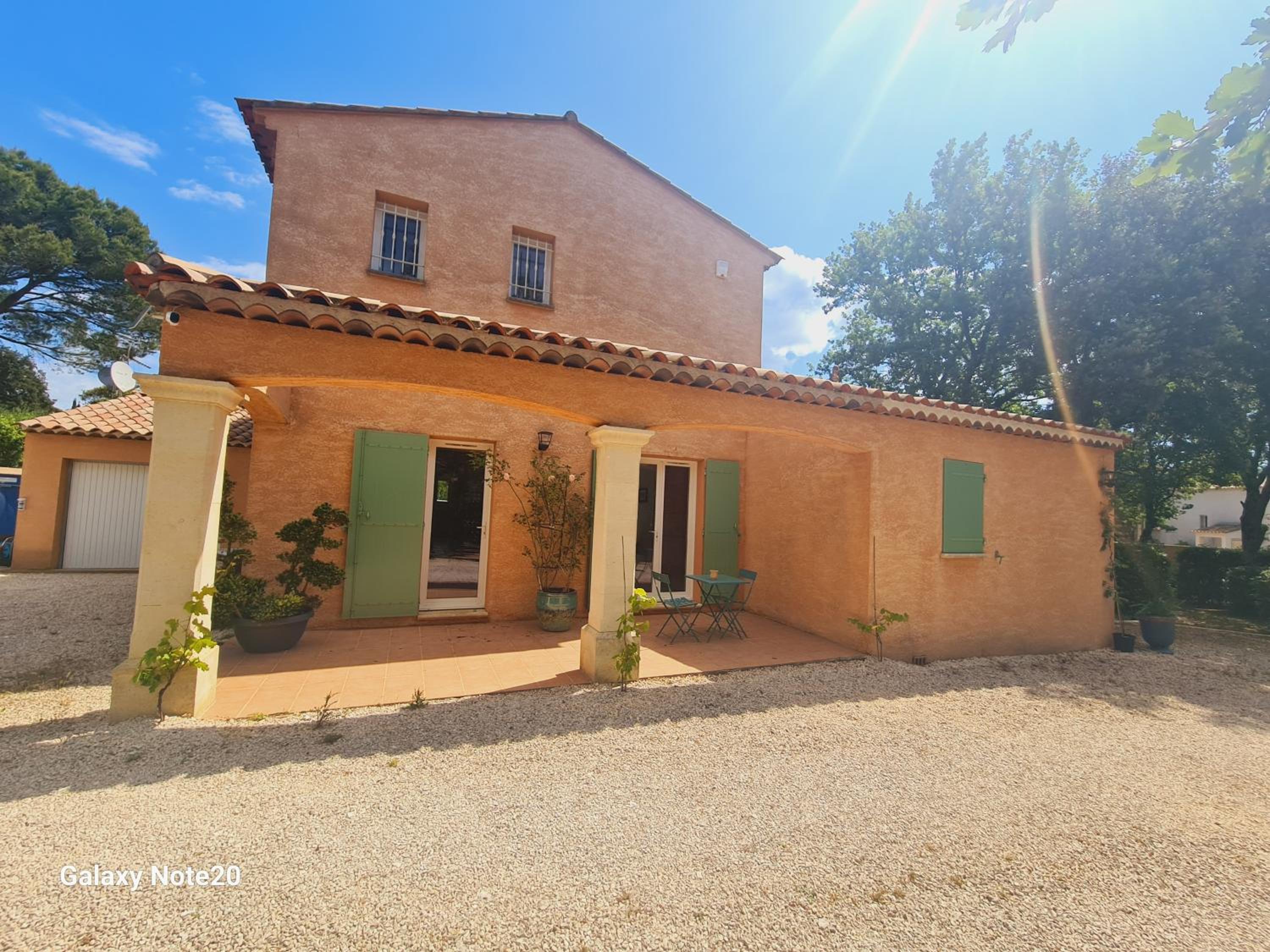Three-Bedroom Villa photo 3
