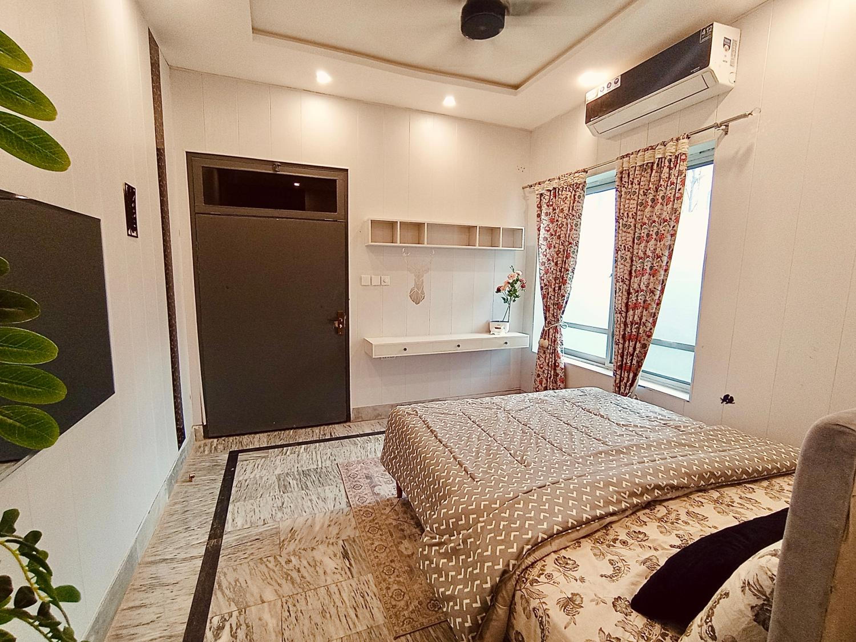 Double Room with Private Bathroom photo 2