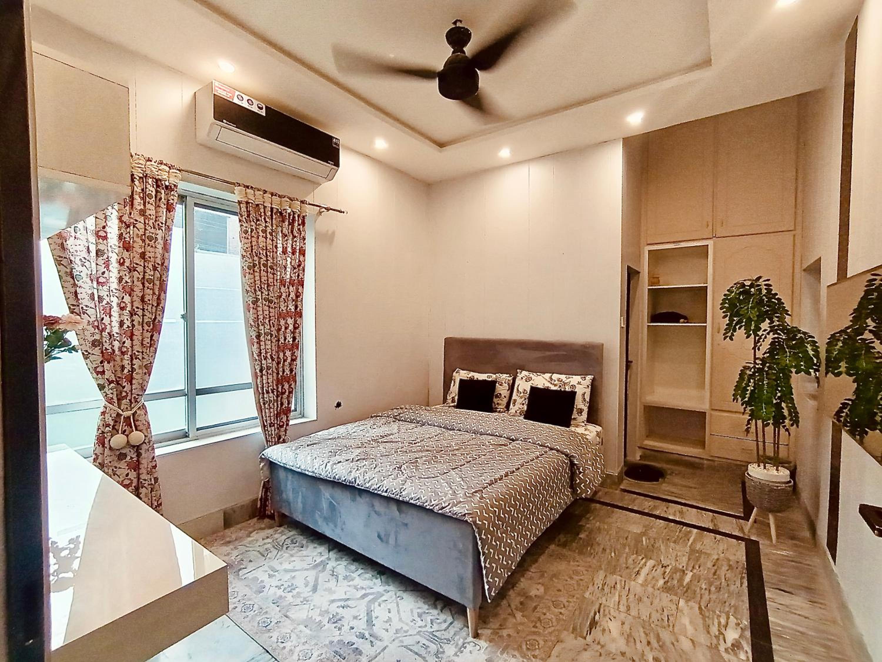 Double Room with Private Bathroom photo 1