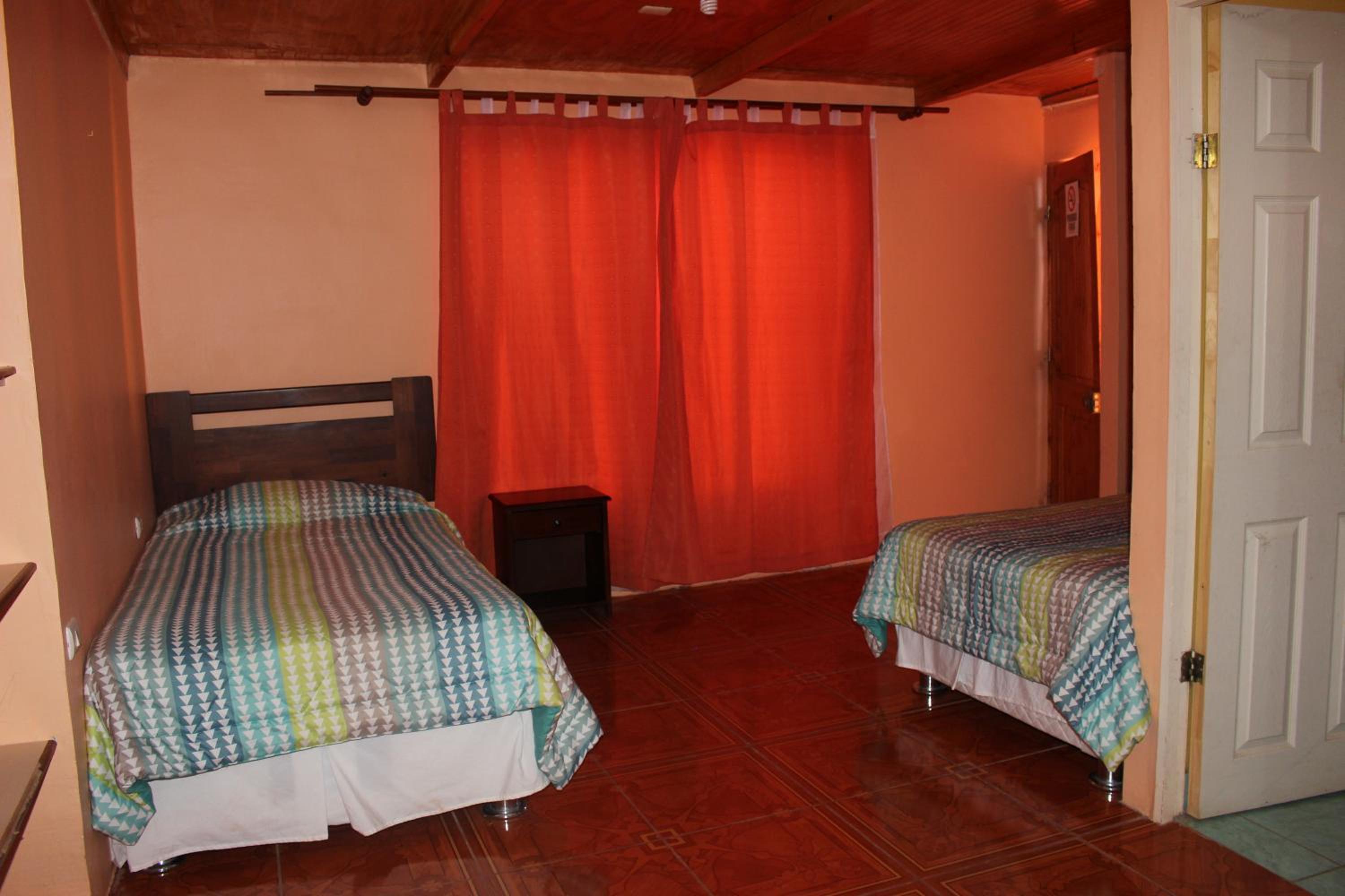 Triple Room with Shared Bathroom photo 2